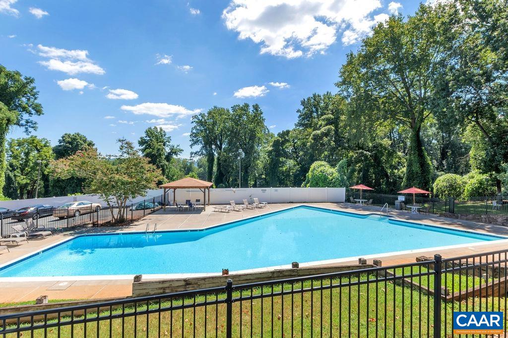 1800 JEFFERSON PARK AVE Unit: 903