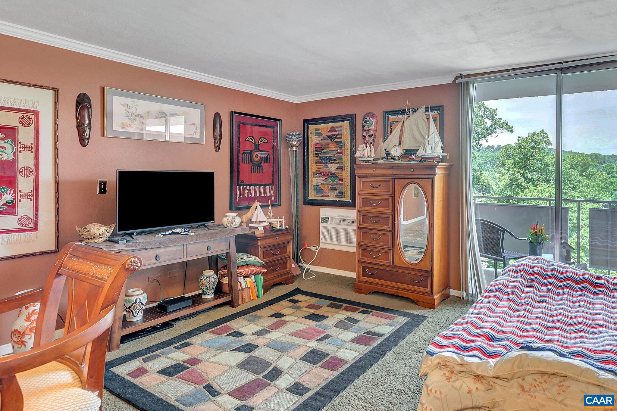1800 JEFFERSON PARK AVE Unit: 903