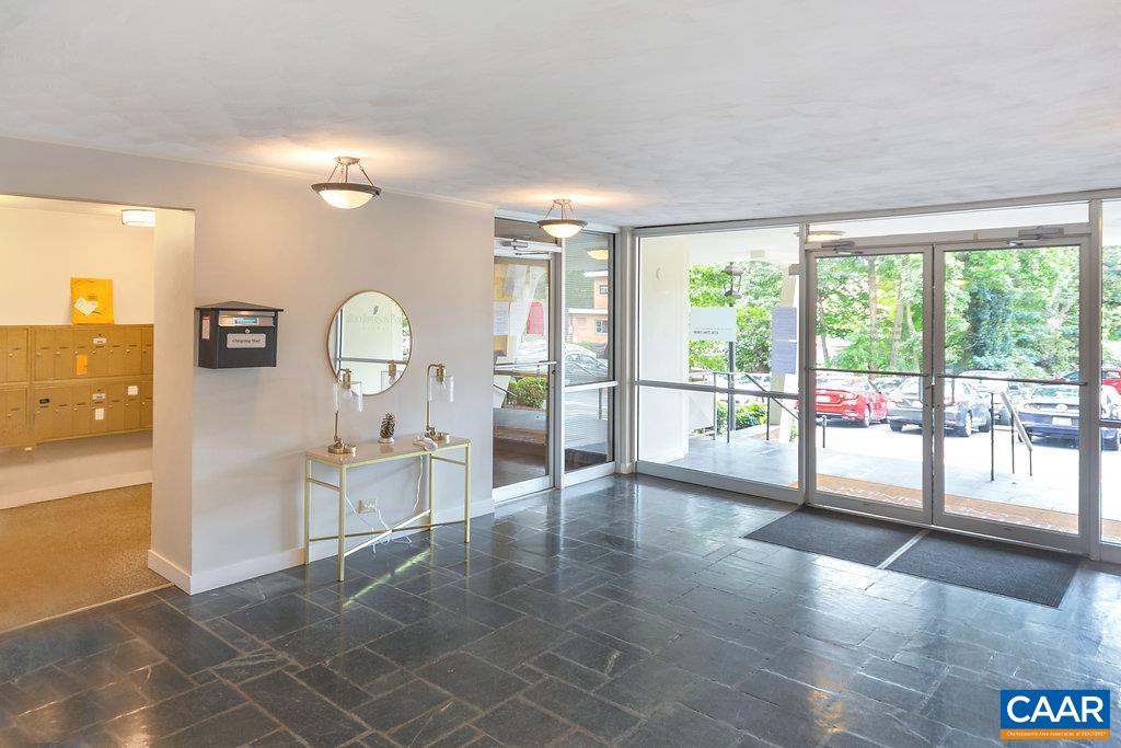 1800 JEFFERSON PARK AVE Unit: 903