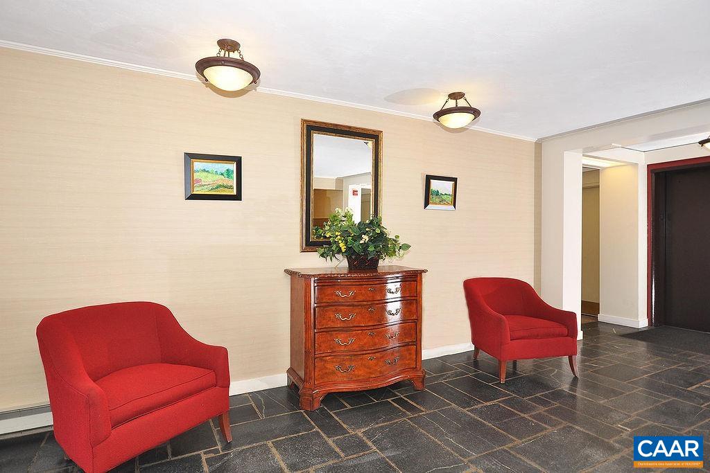 1800 JEFFERSON PARK AVE Unit: 903