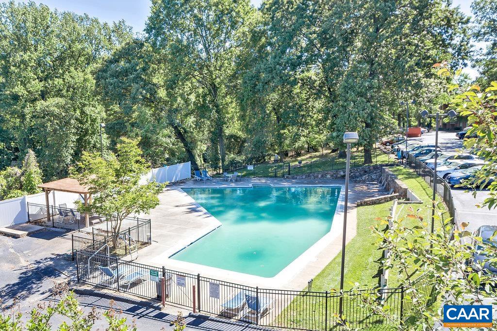 1800 JEFFERSON PARK AVE Unit: 903