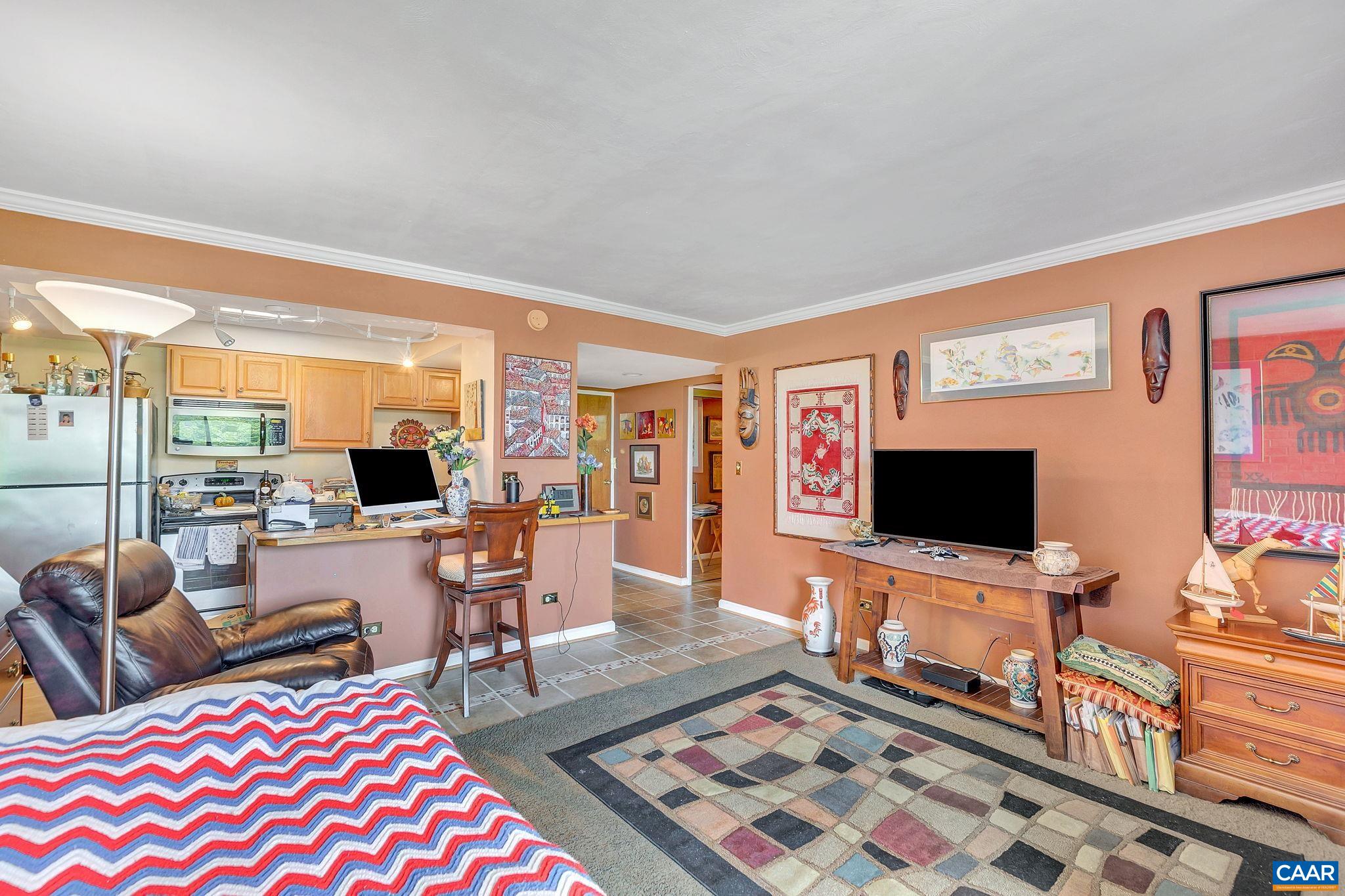 1800 JEFFERSON PARK AVE Unit: 903