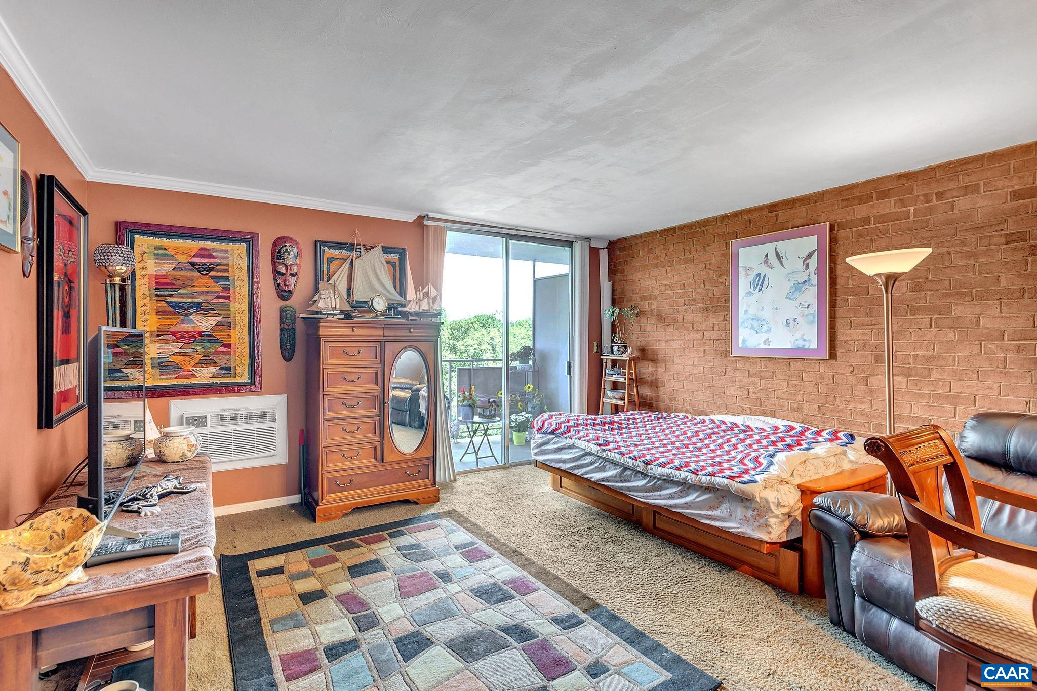 1800 JEFFERSON PARK AVE Unit: 903