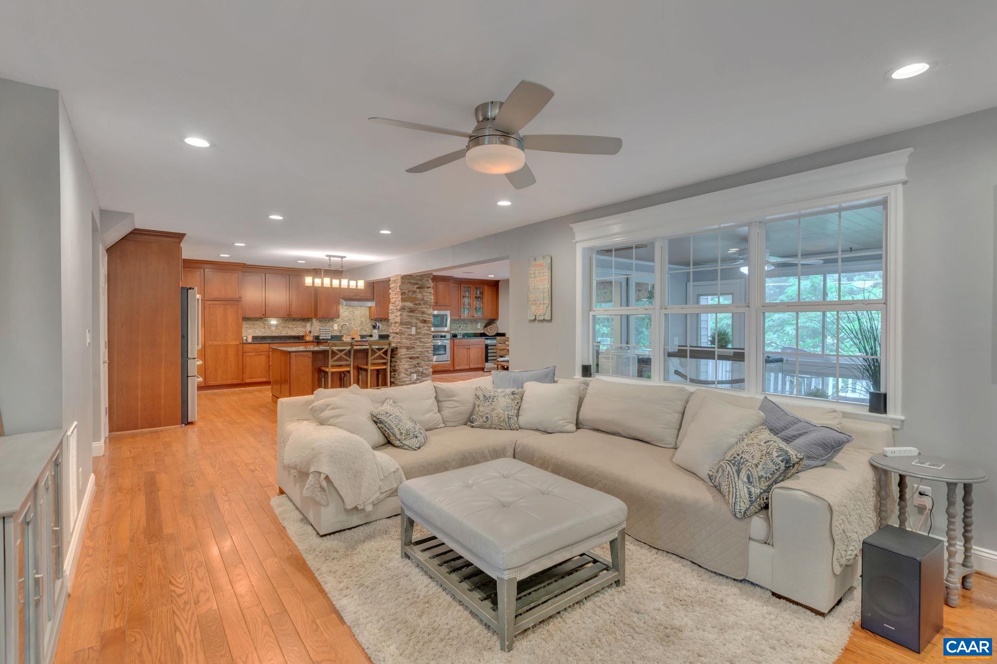 3195 MALBON DR