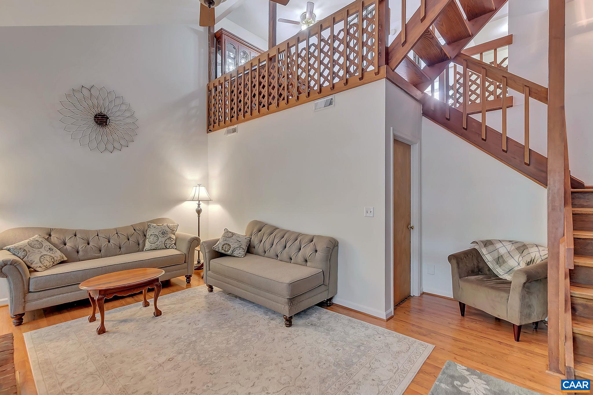 2456 WHITNEY CT