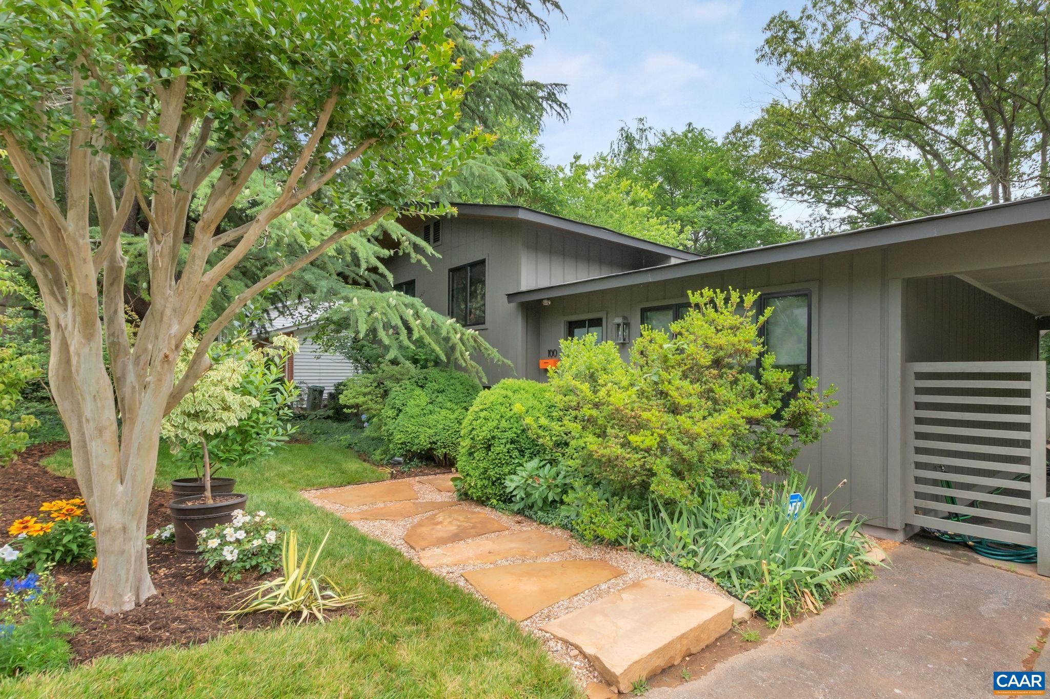 100 LAUREL CIR