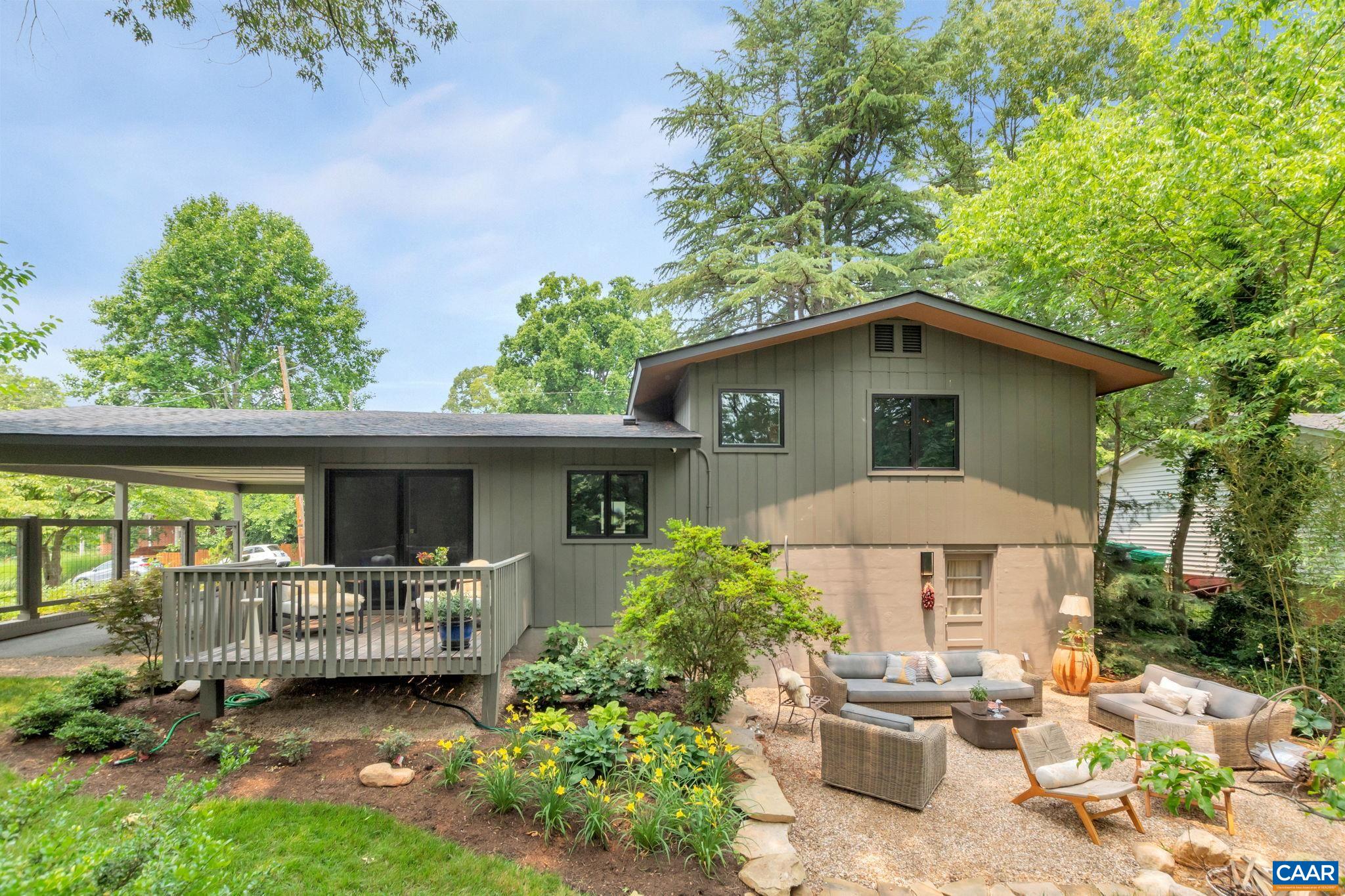 100 LAUREL CIR