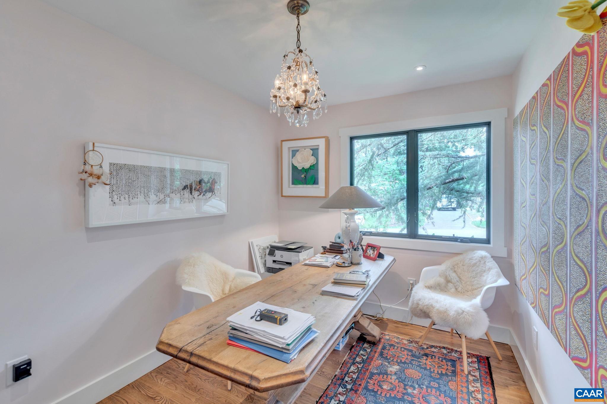 100 LAUREL CIR