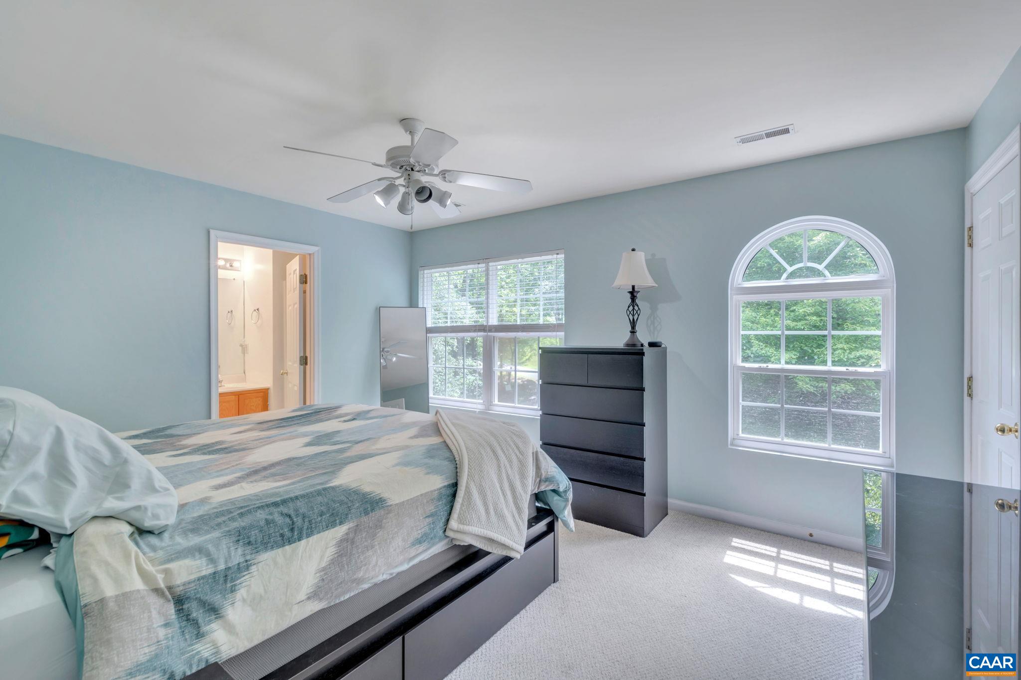 2 RIVERSIDE DR
