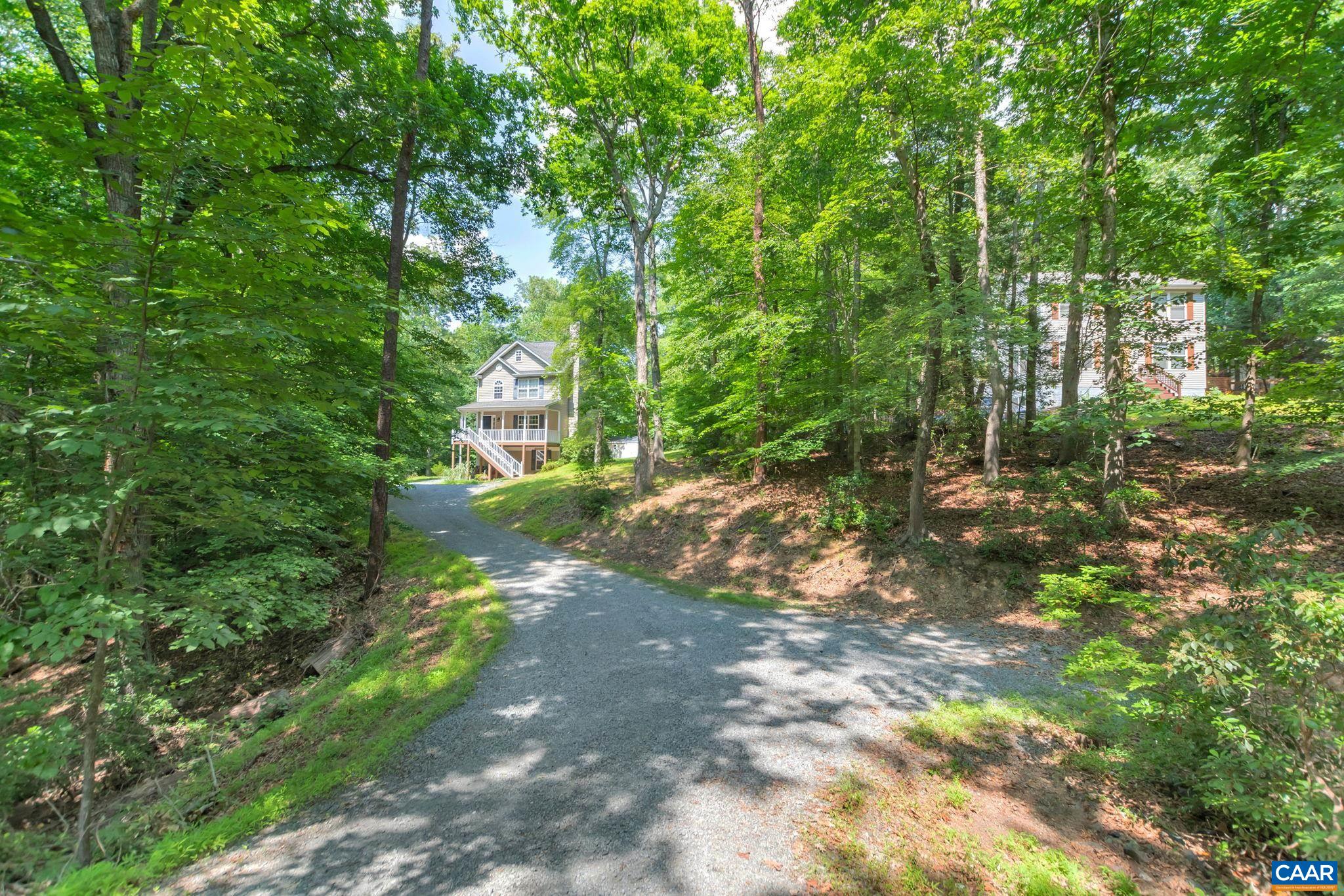 2 RIVERSIDE DR