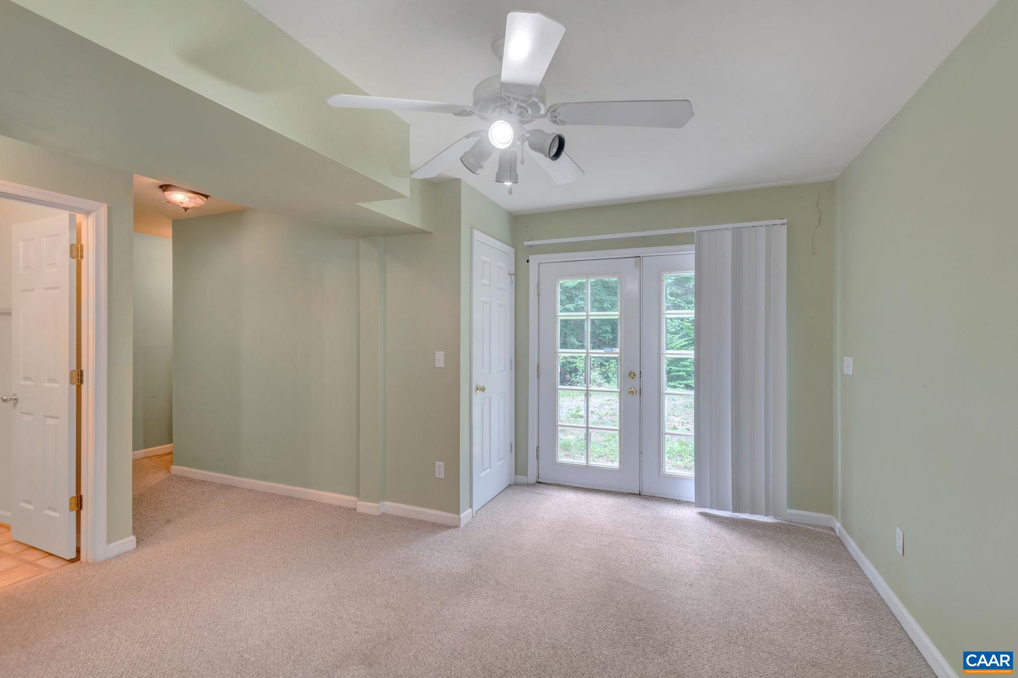 2 RIVERSIDE DR