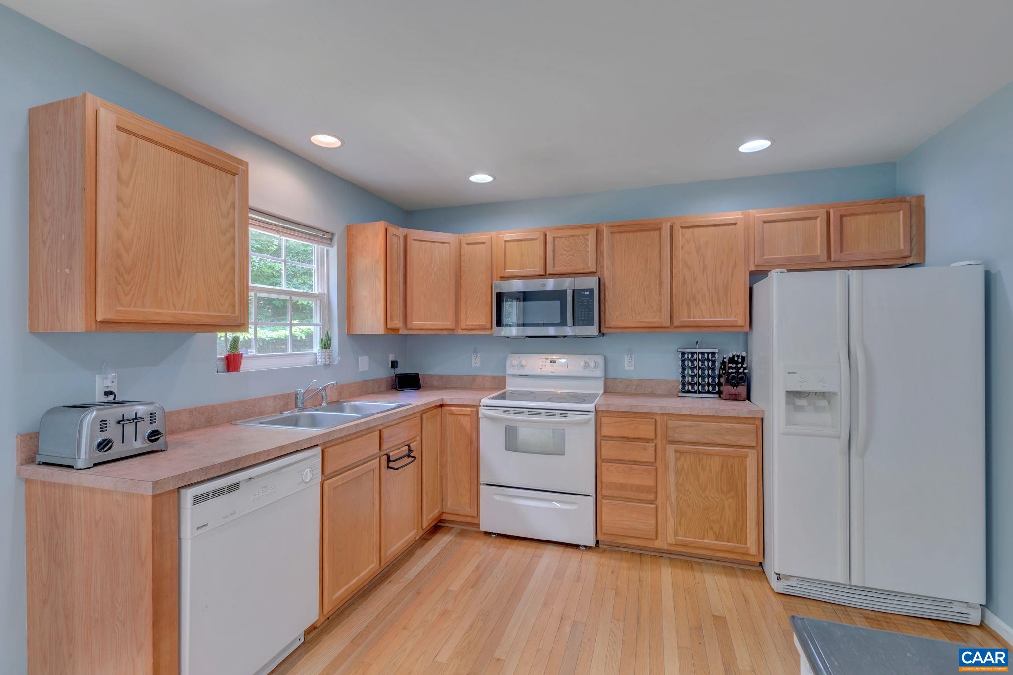2 RIVERSIDE DR