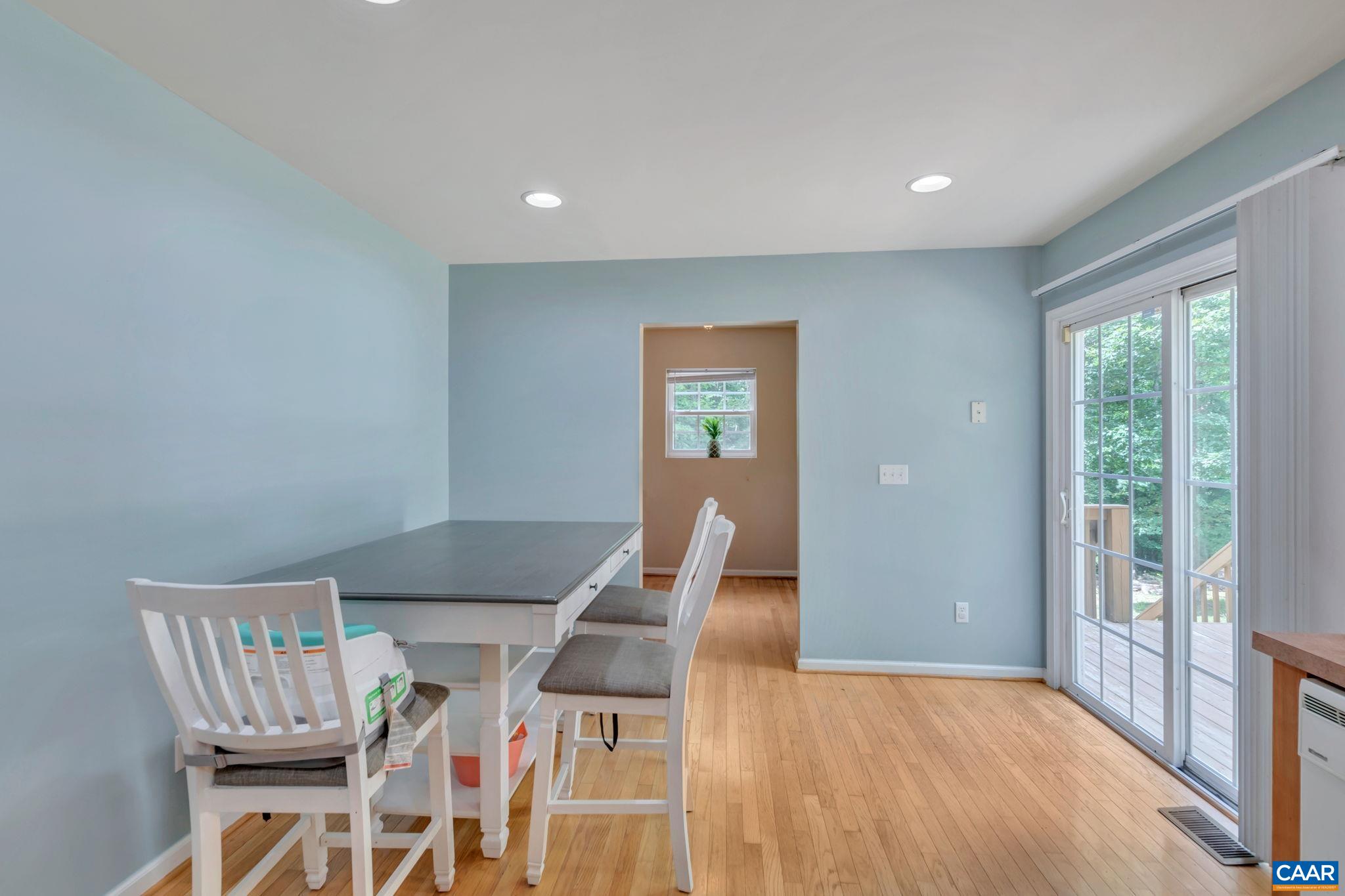 2 RIVERSIDE DR