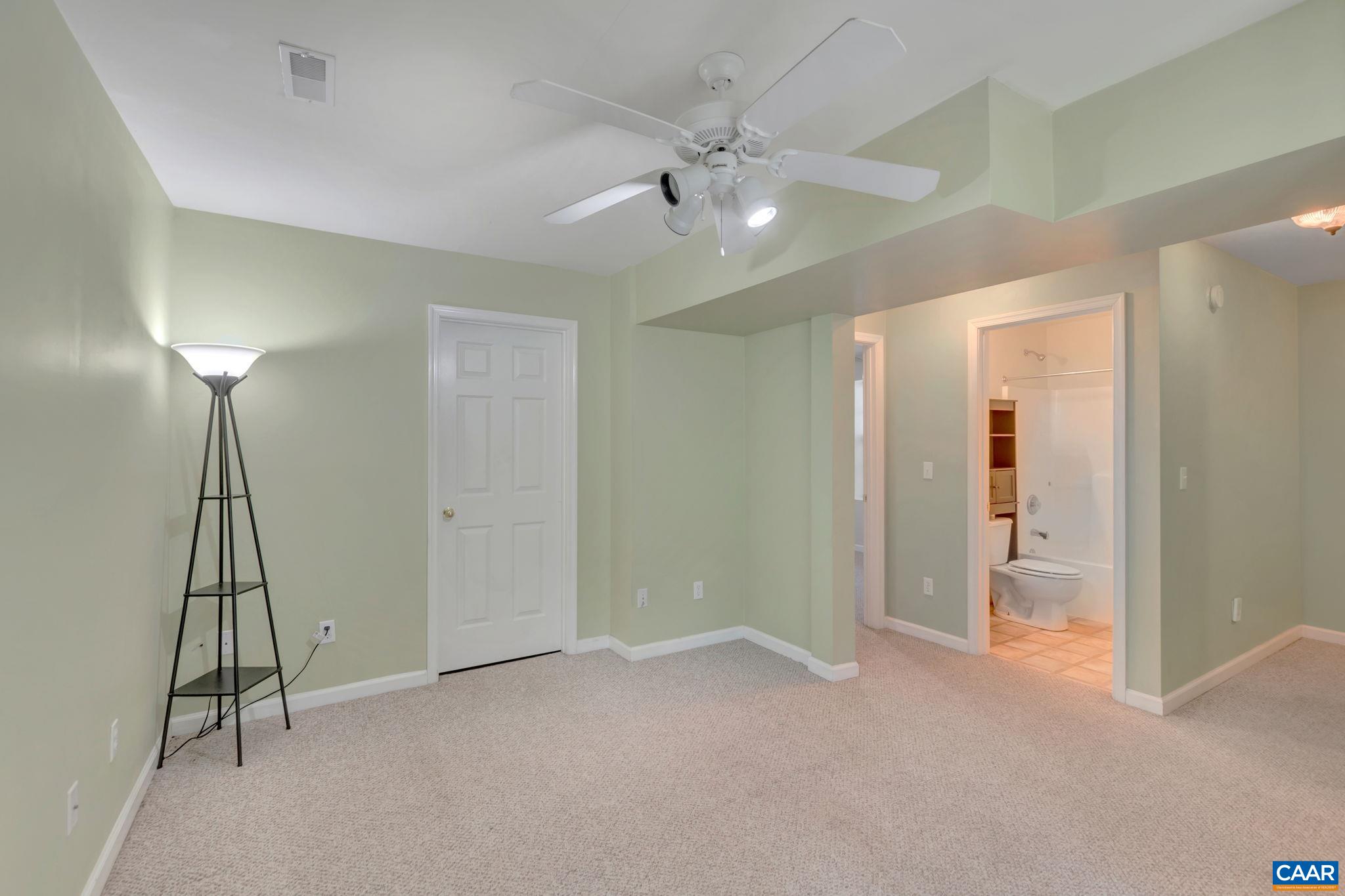 2 RIVERSIDE DR