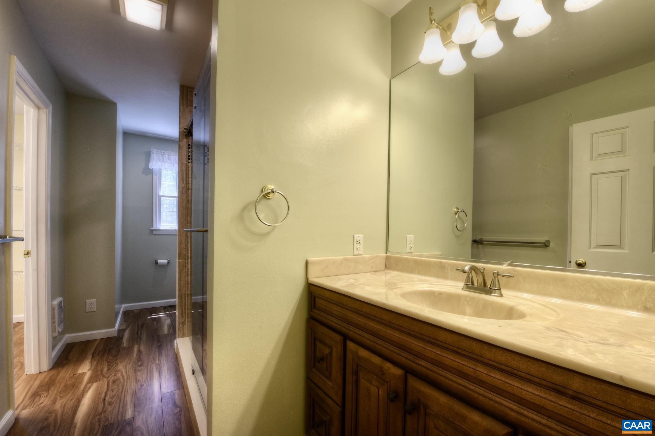 182 JEFFERSON DR