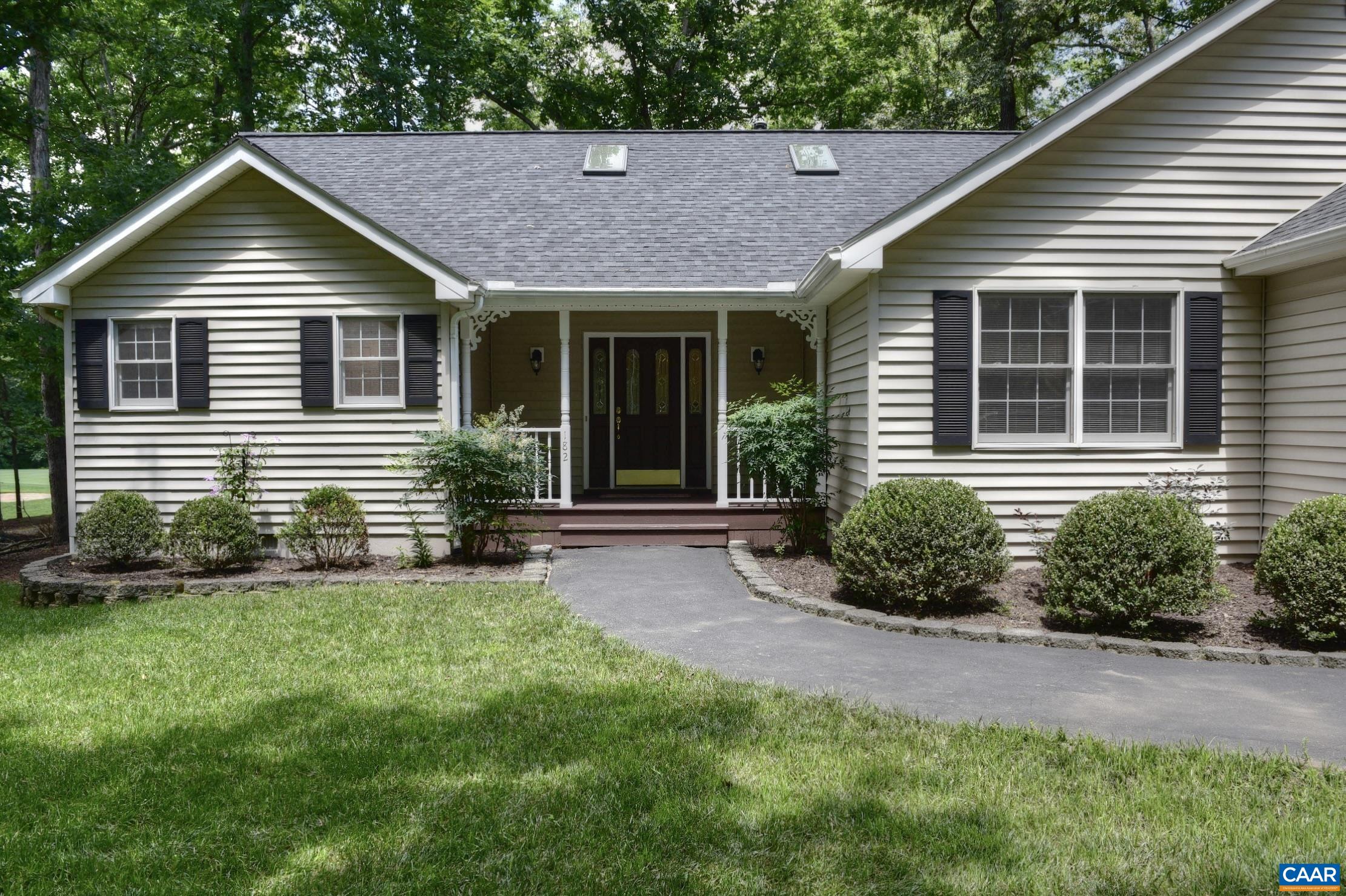 182 JEFFERSON DR
