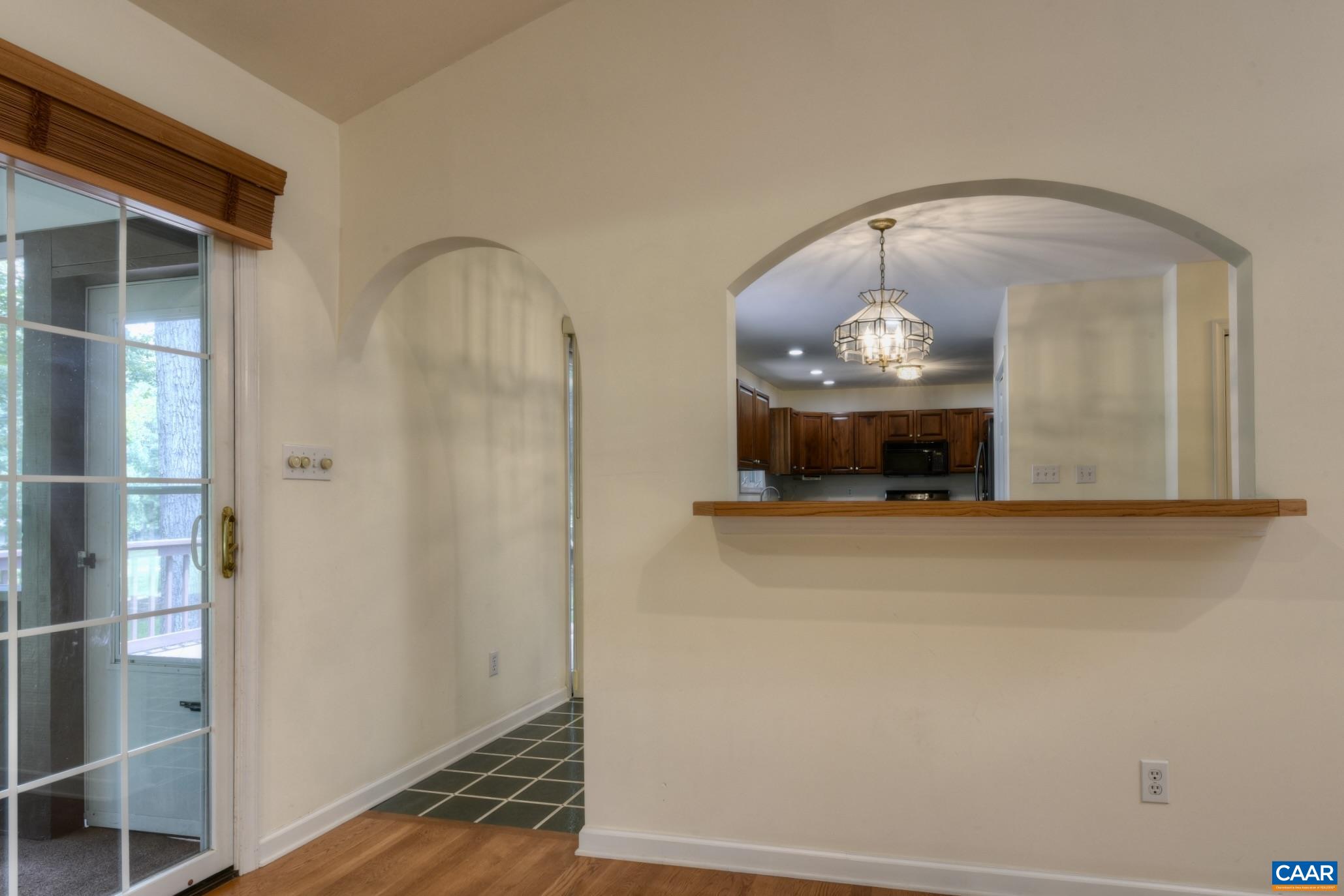 182 JEFFERSON DR