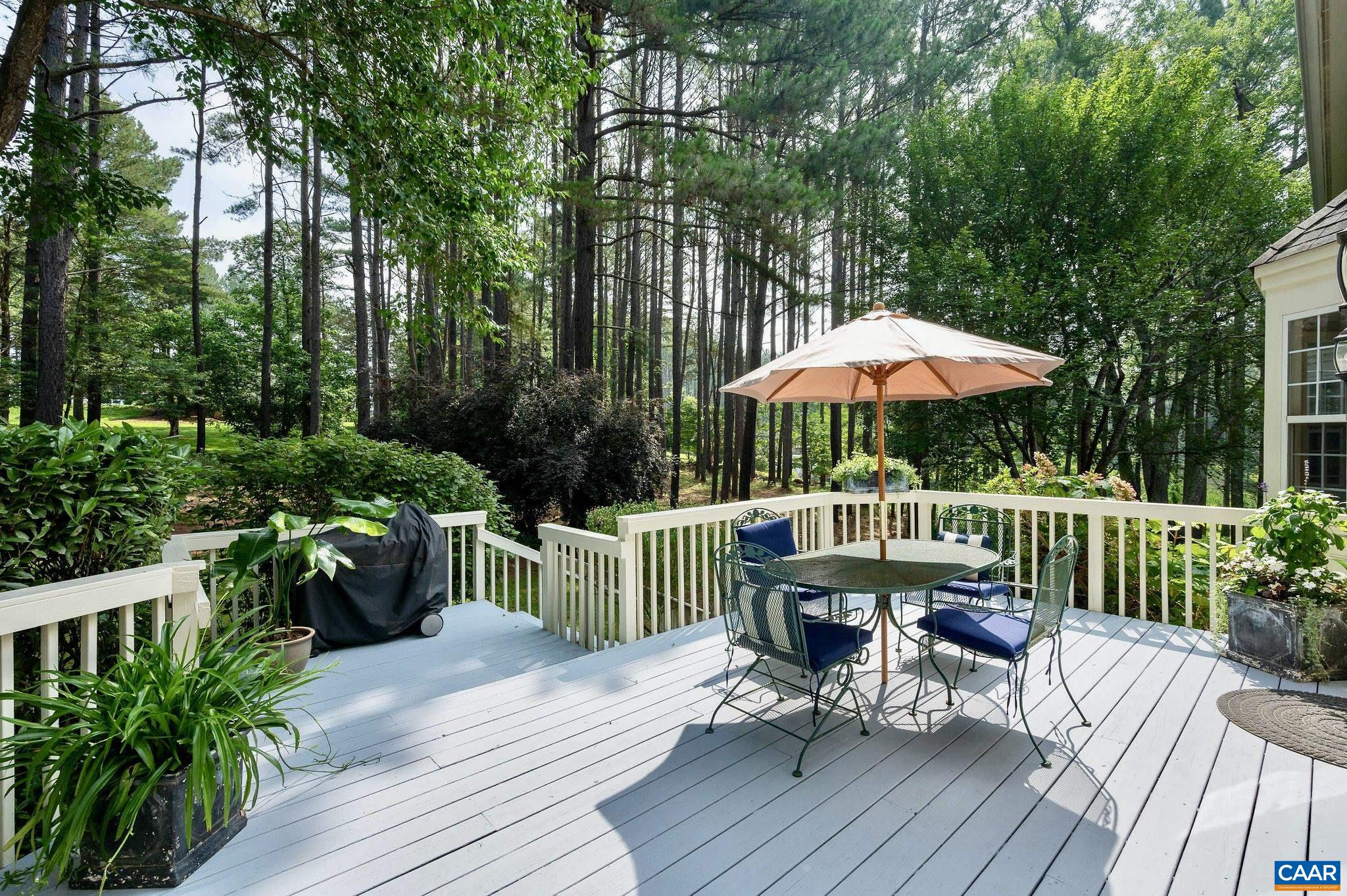 1390 CORKTREE LN