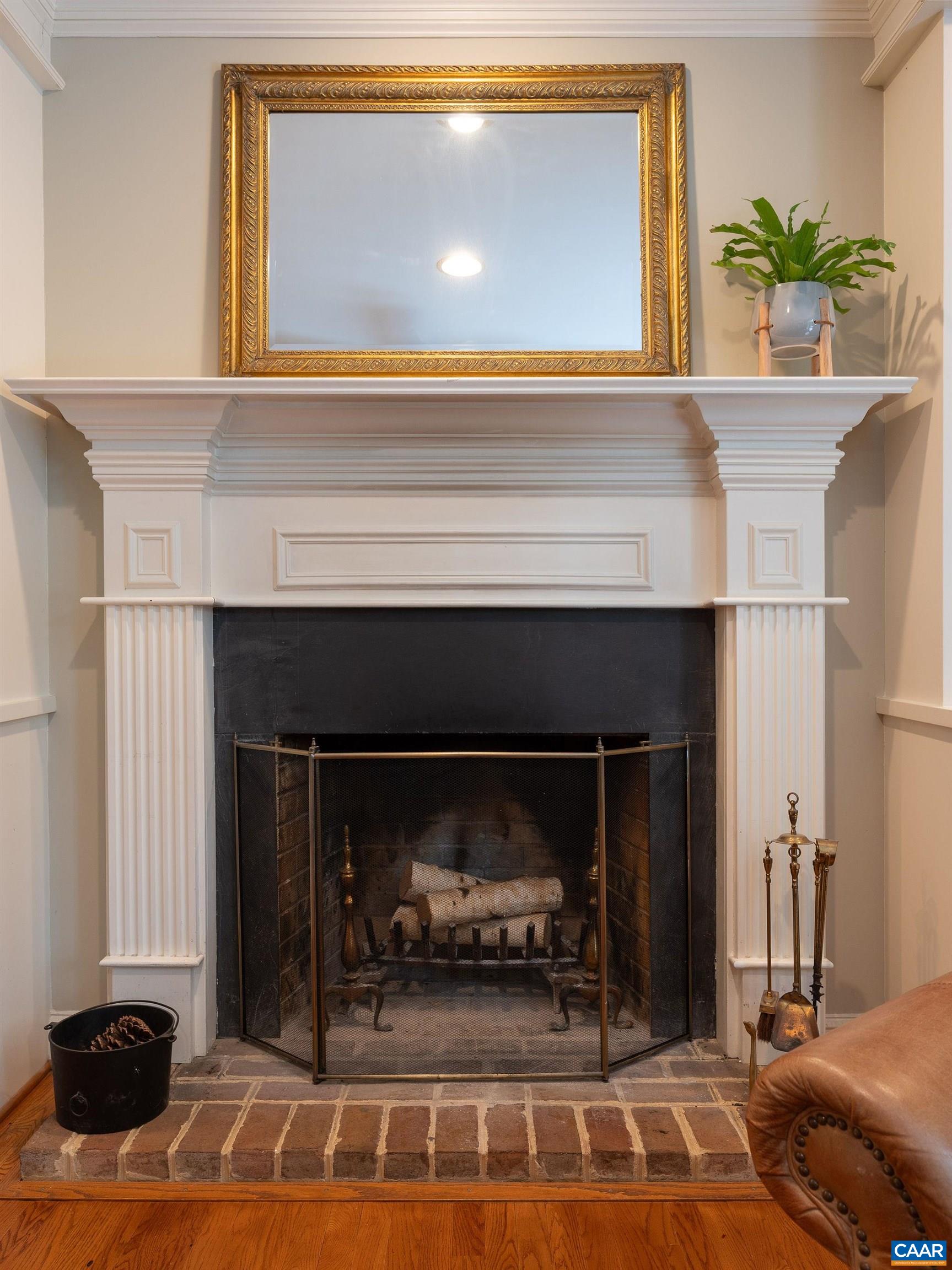 1390 CORKTREE LN