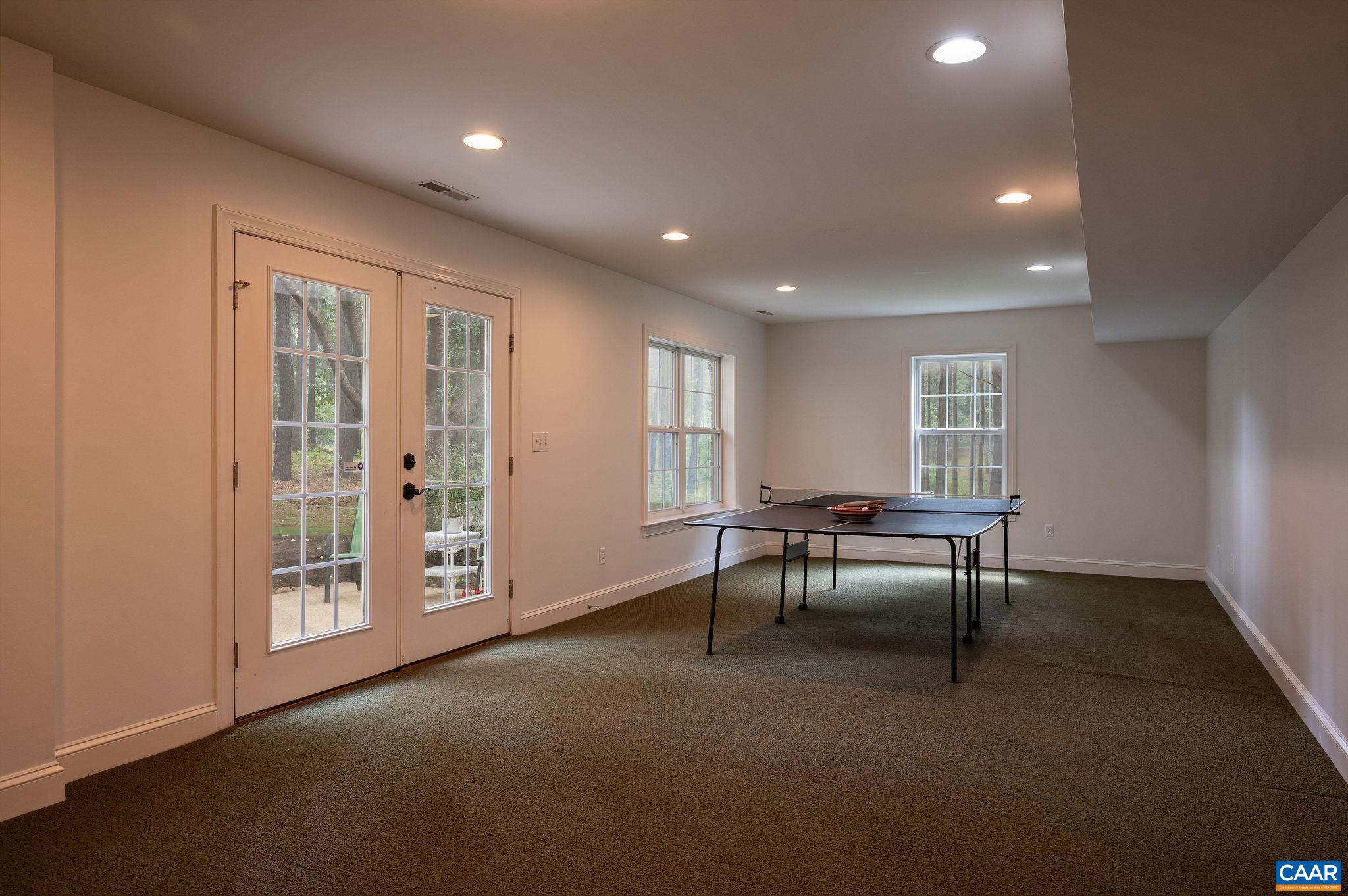 1390 CORKTREE LN