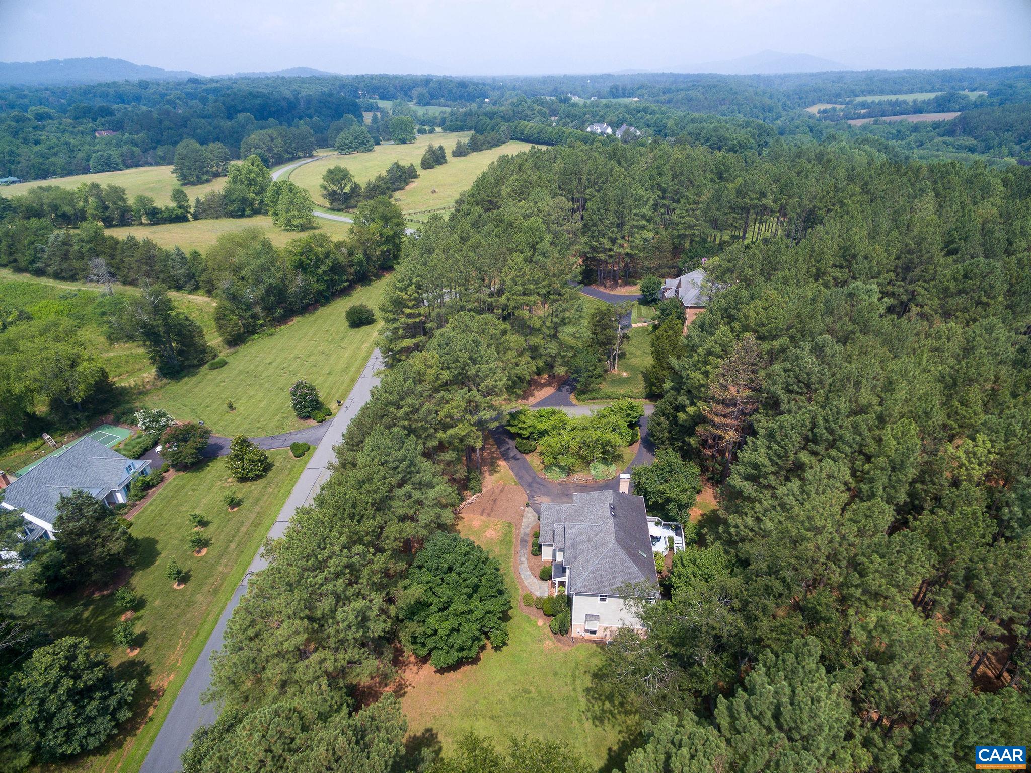 1390 CORKTREE LN