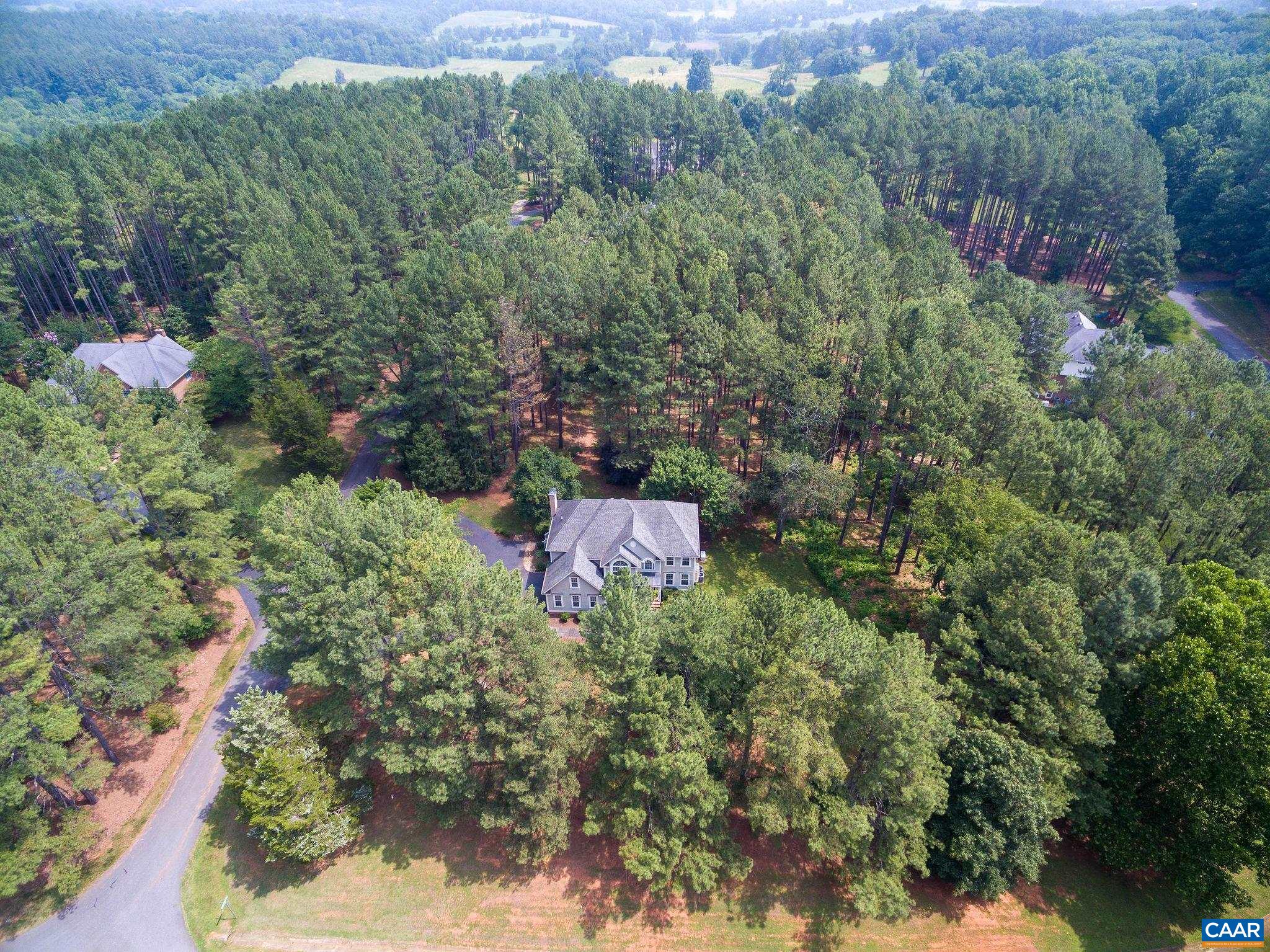 1390 CORKTREE LN