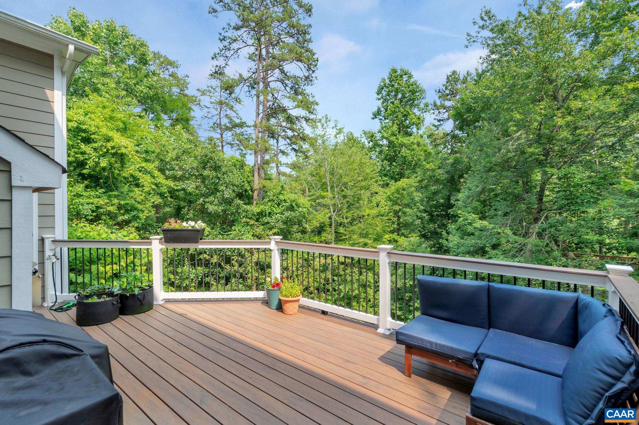 1627 STONEY CREEK DR