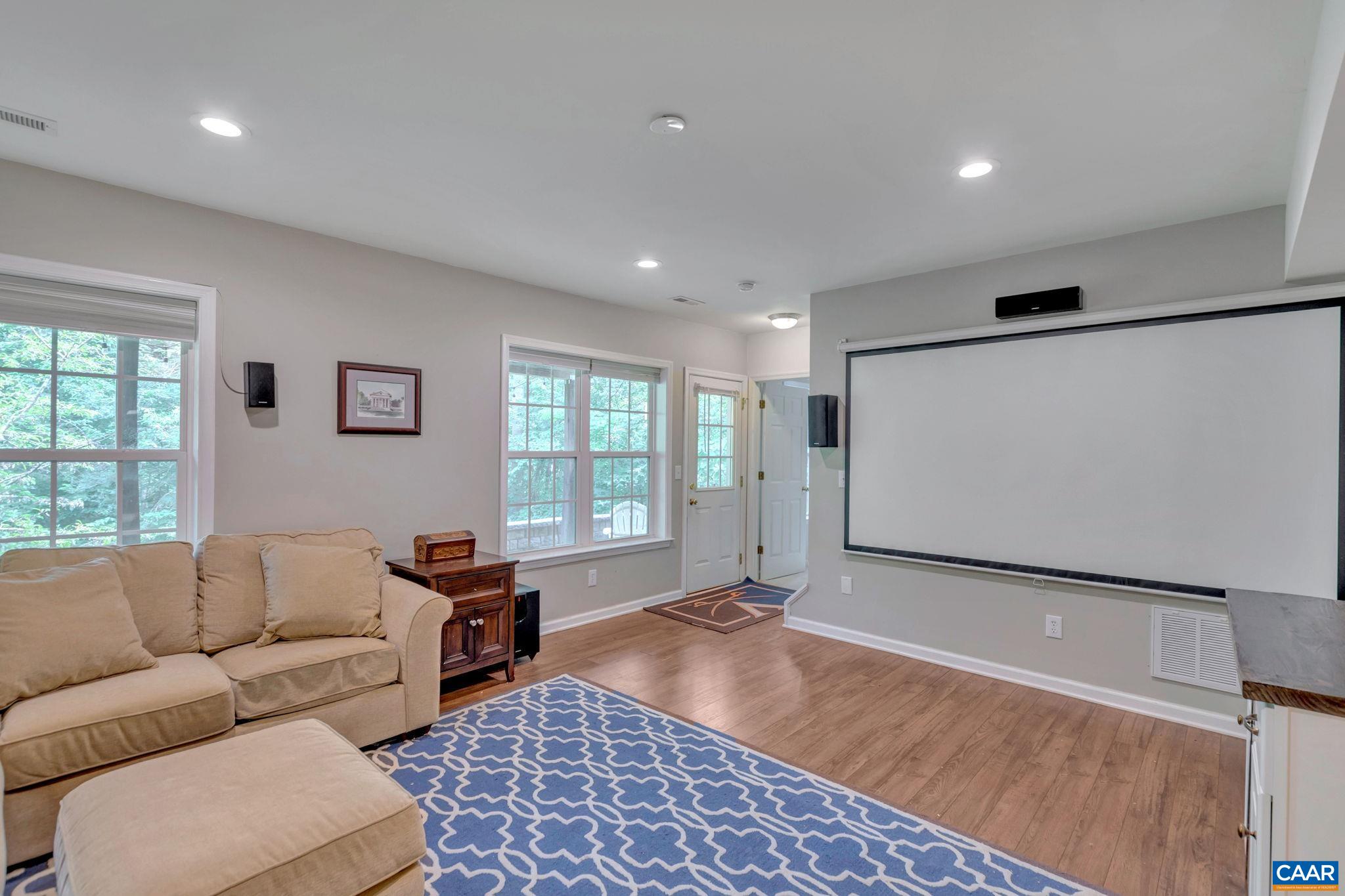 1627 STONEY CREEK DR