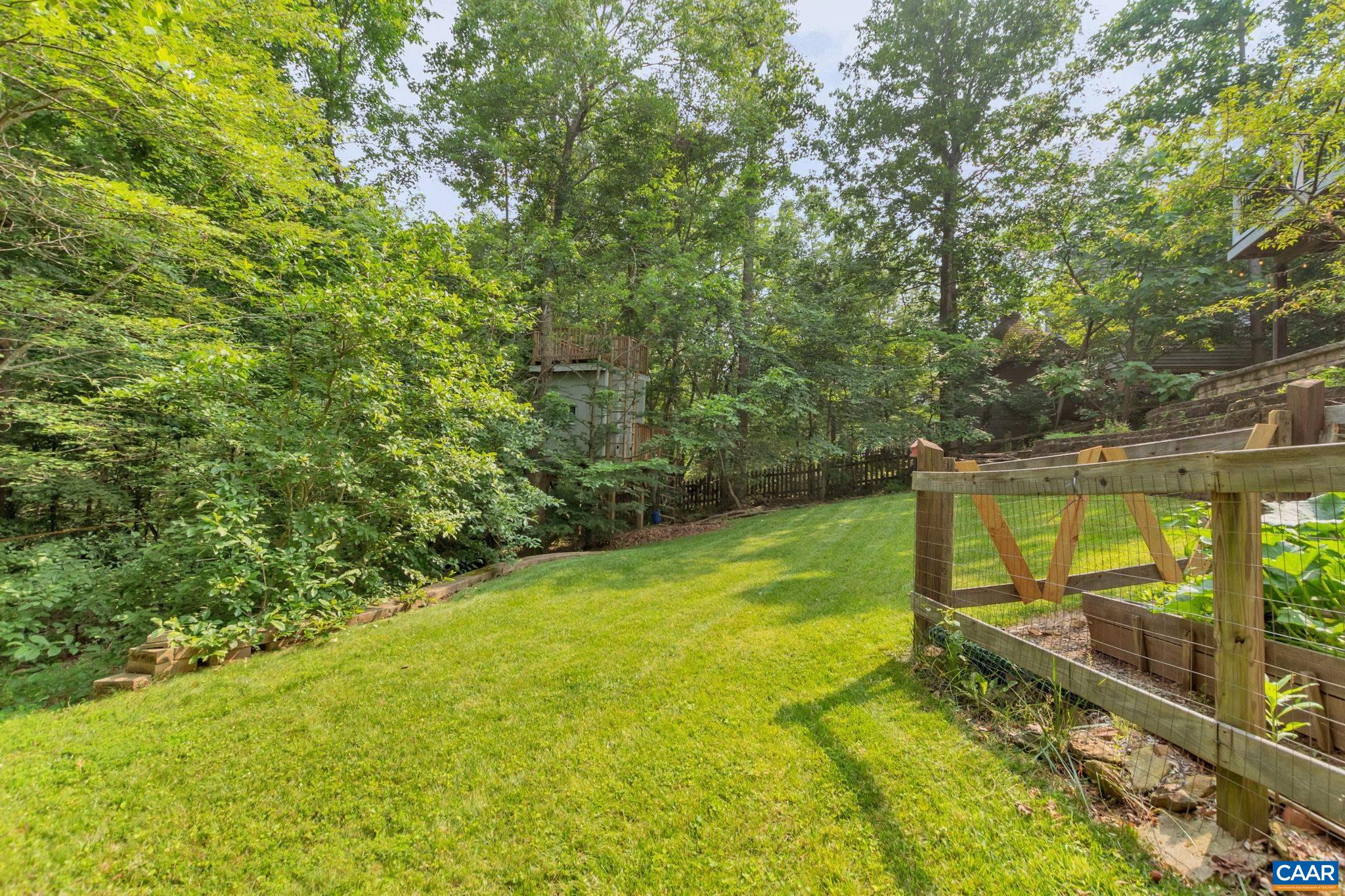 1627 STONEY CREEK DR