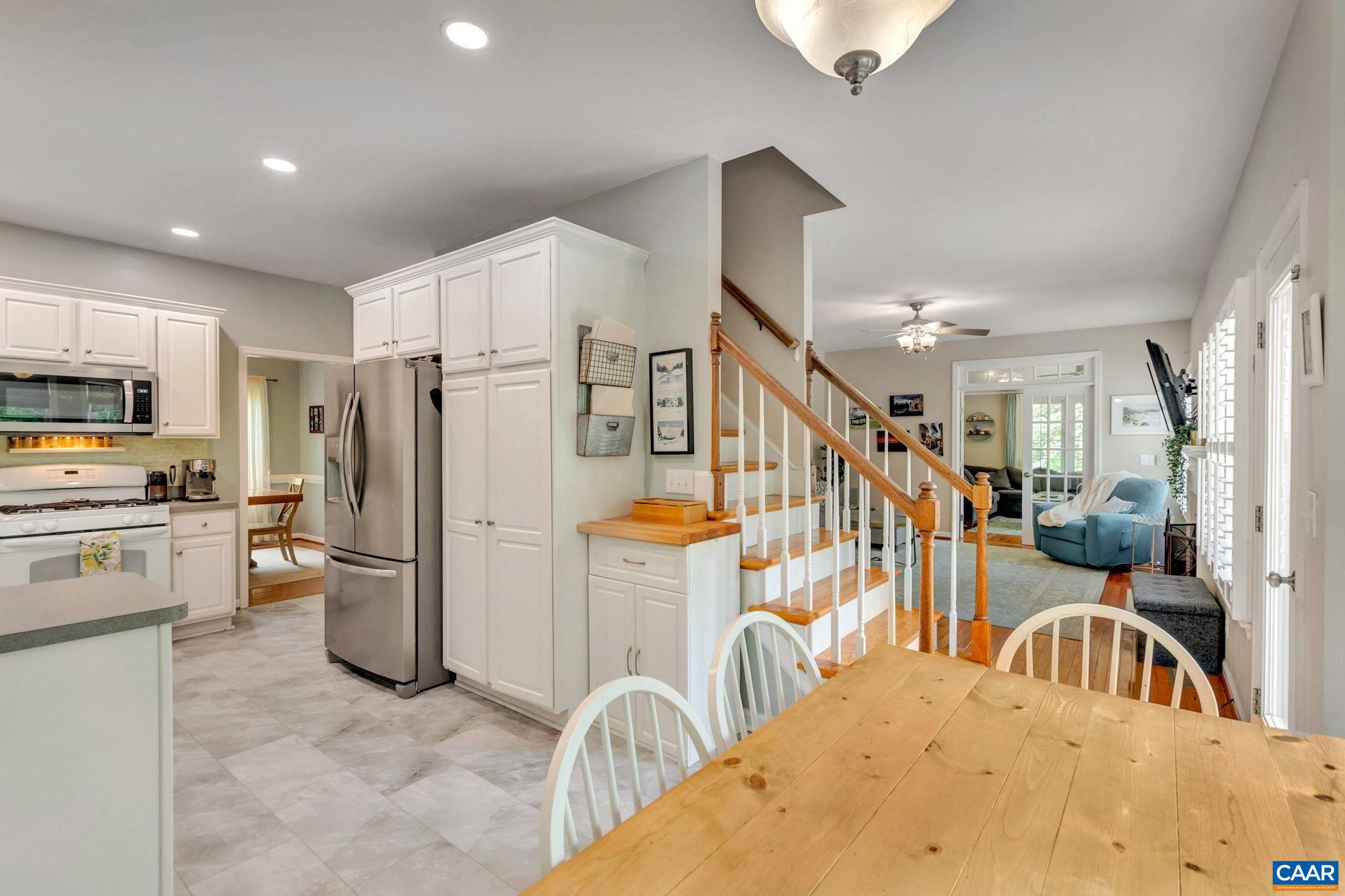1627 STONEY CREEK DR