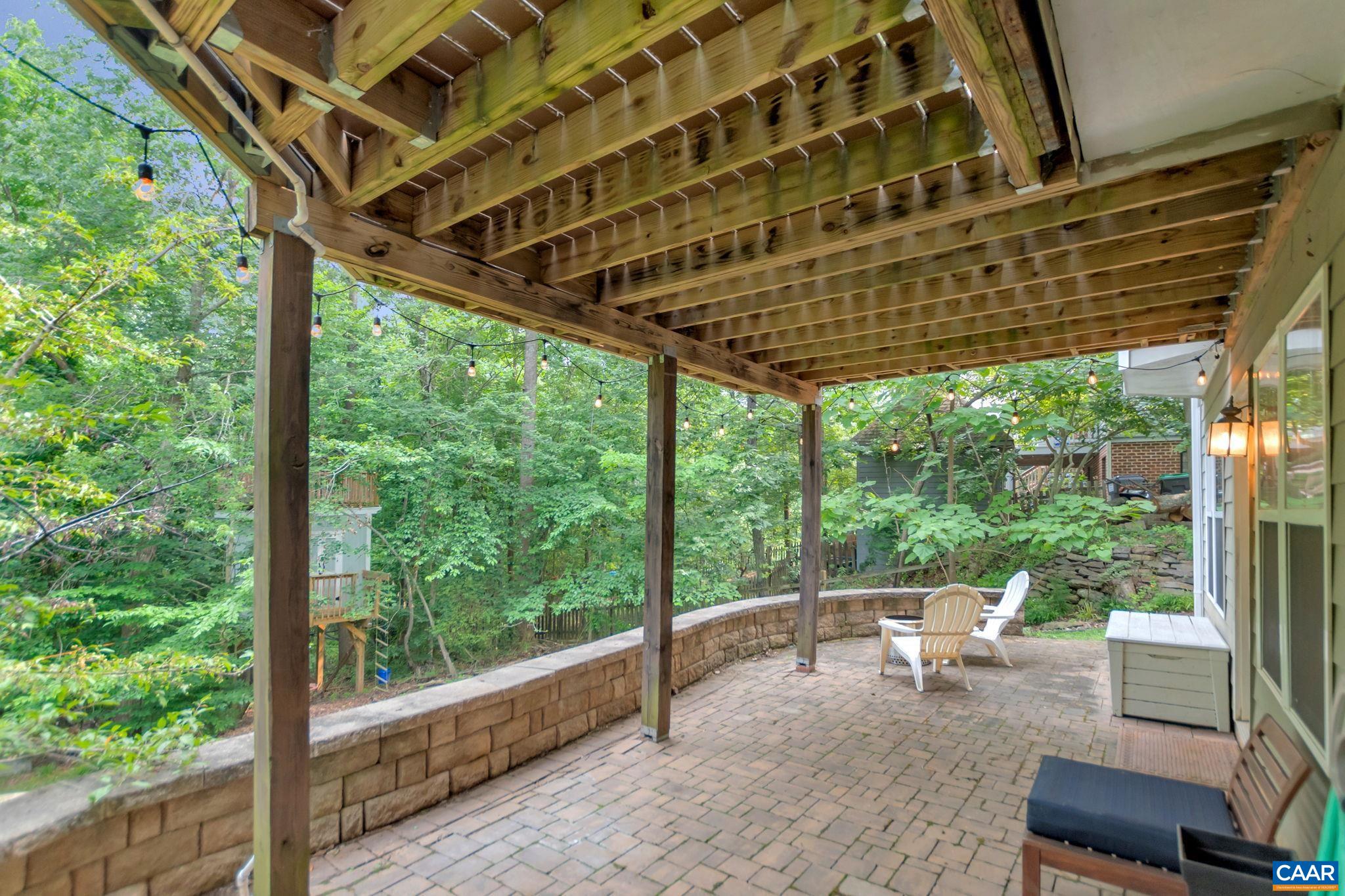 1627 STONEY CREEK DR