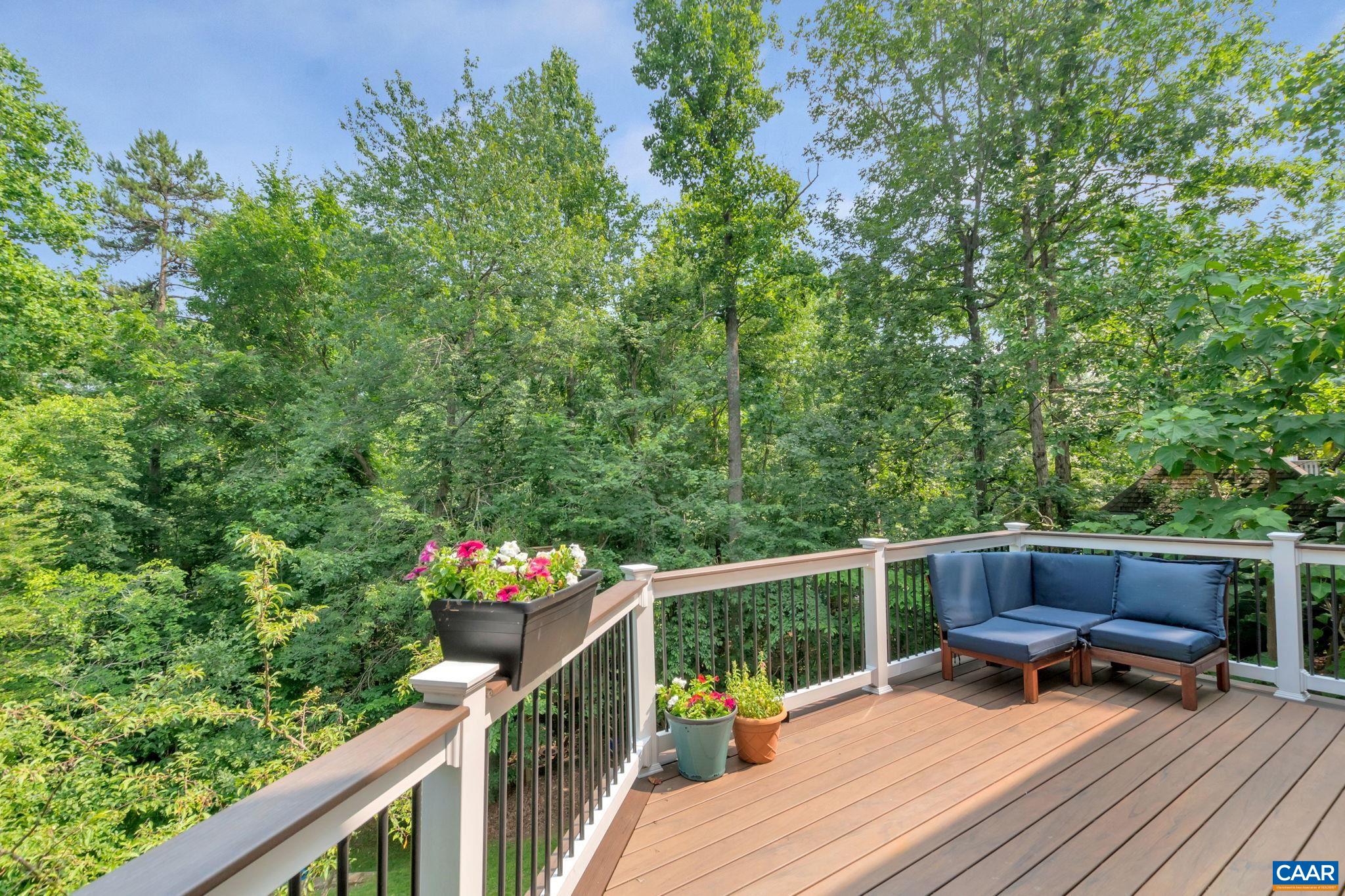 1627 STONEY CREEK DR