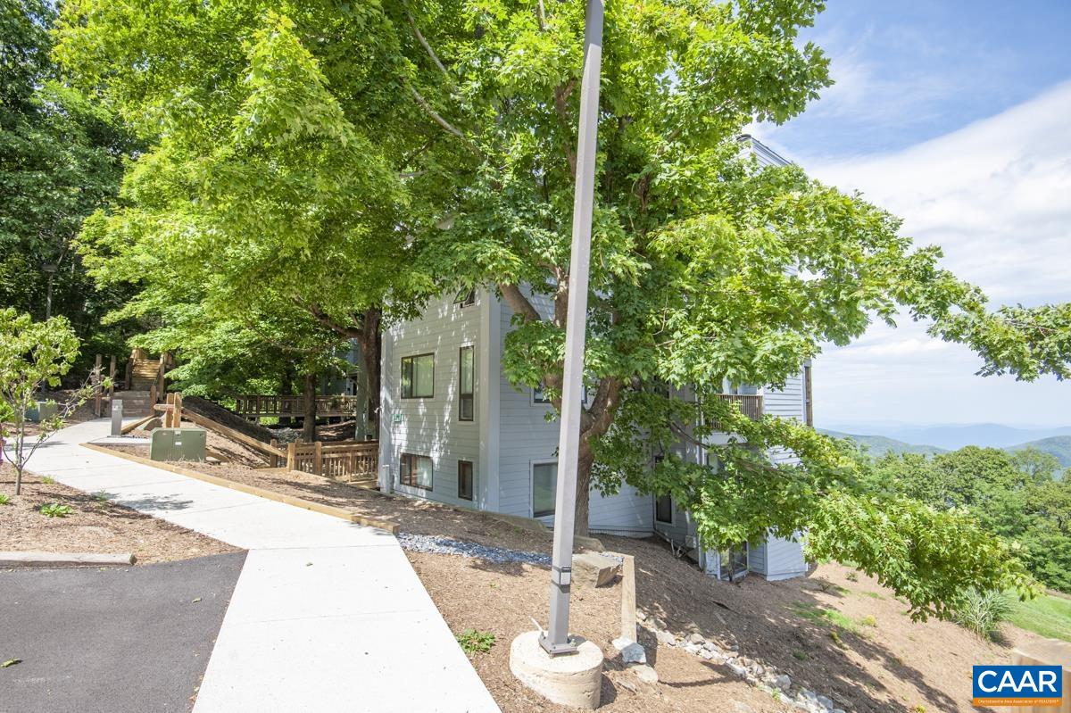 1437 HIGHLANDS CONDOS