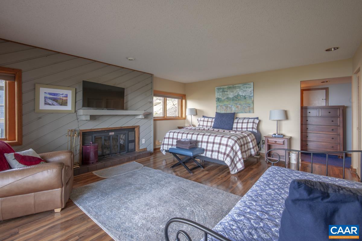 1437 HIGHLANDS CONDOS