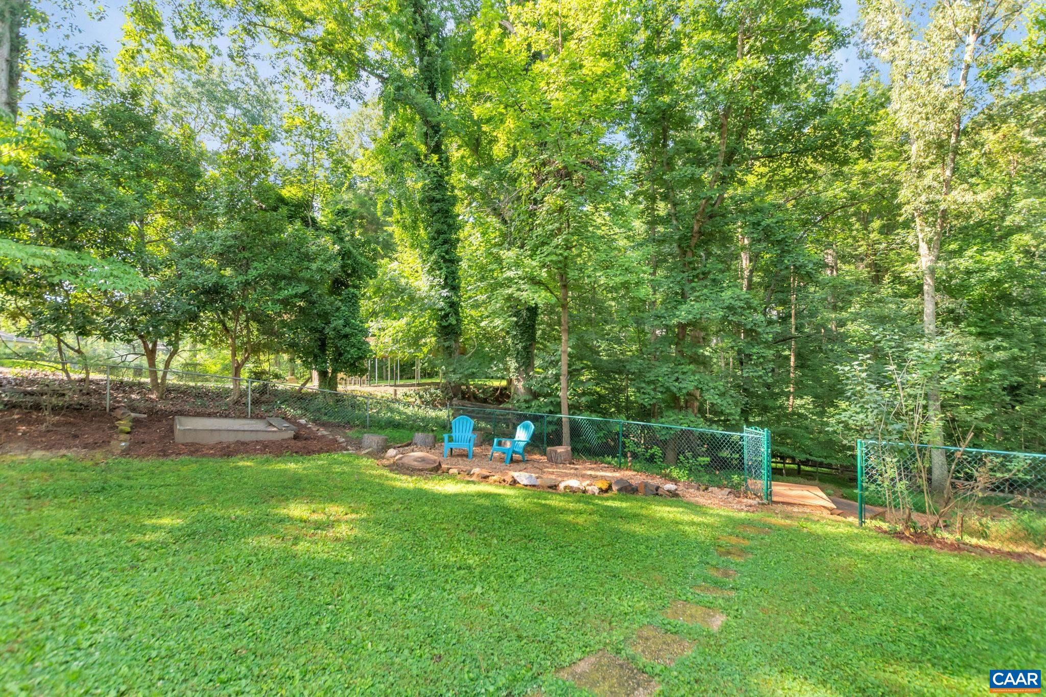 405 WESTMORELAND CT