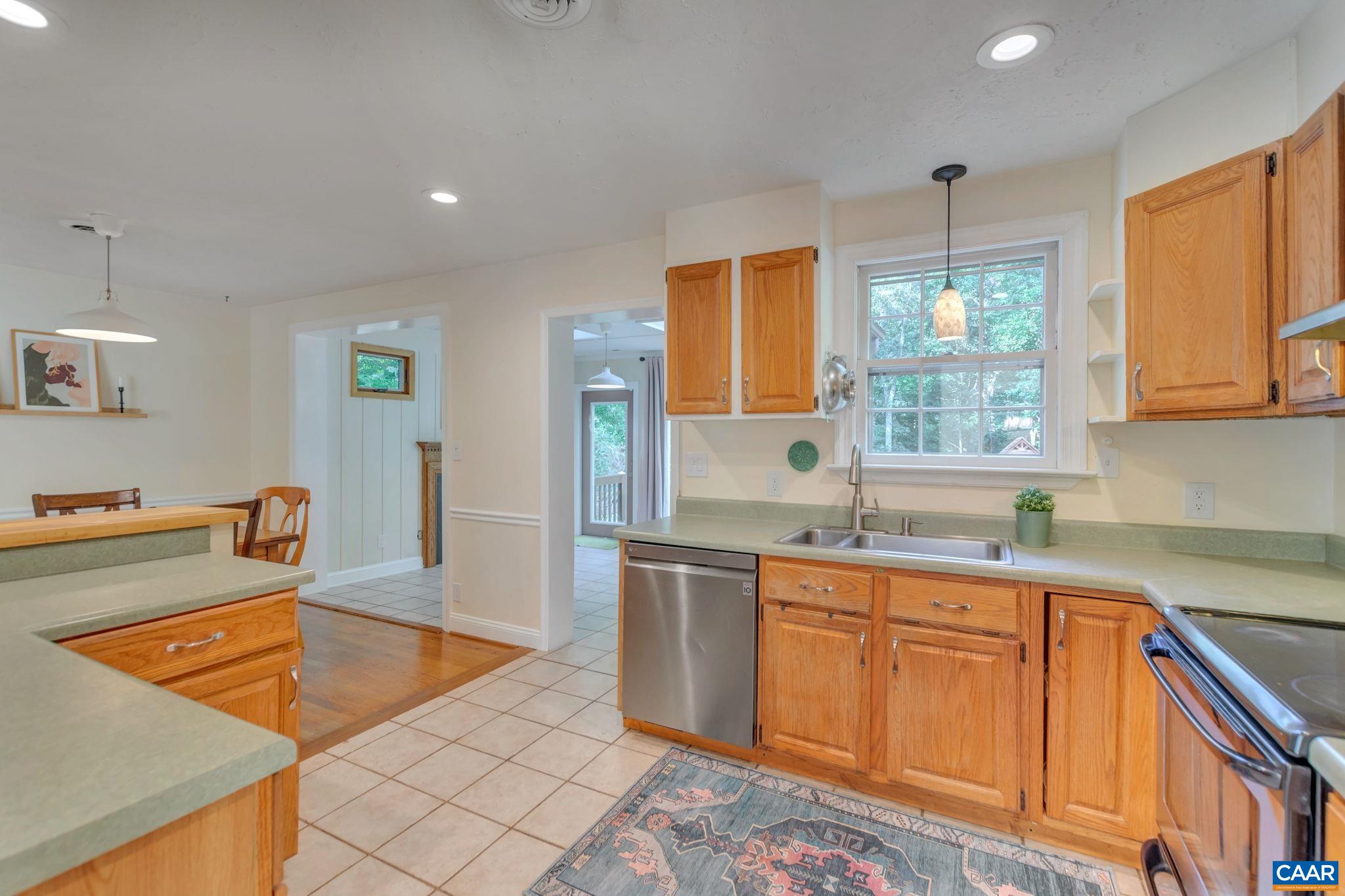 405 WESTMORELAND CT