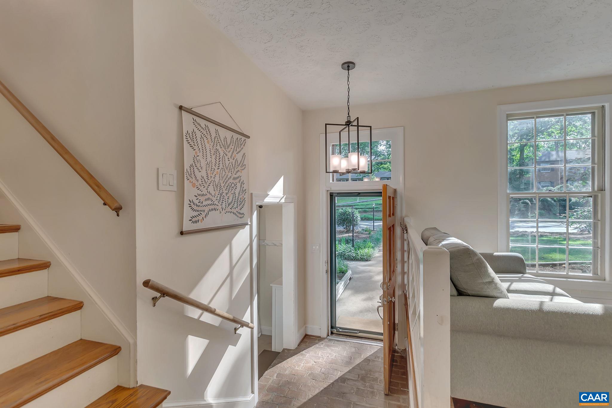 405 WESTMORELAND CT