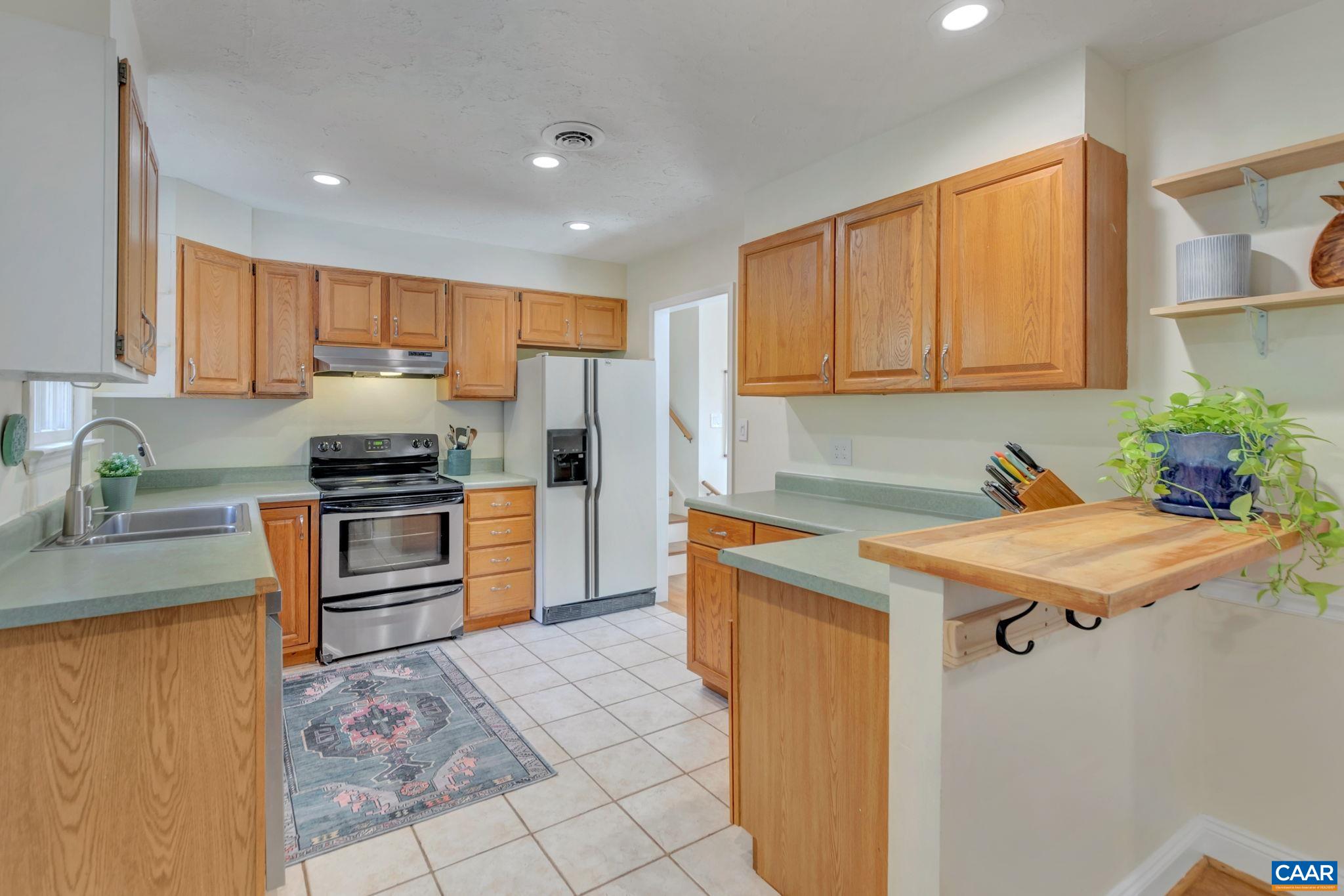 405 WESTMORELAND CT