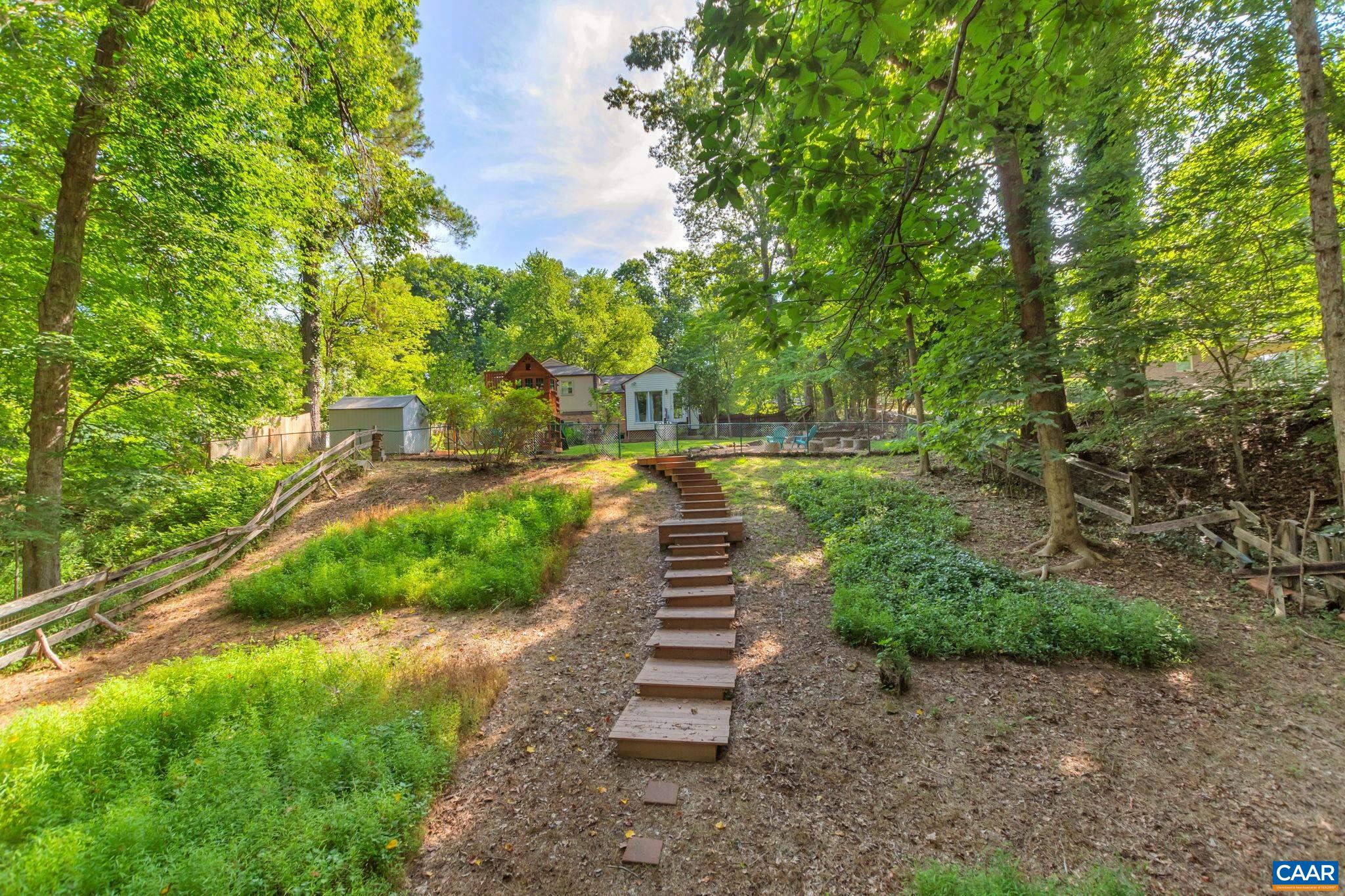 405 WESTMORELAND CT