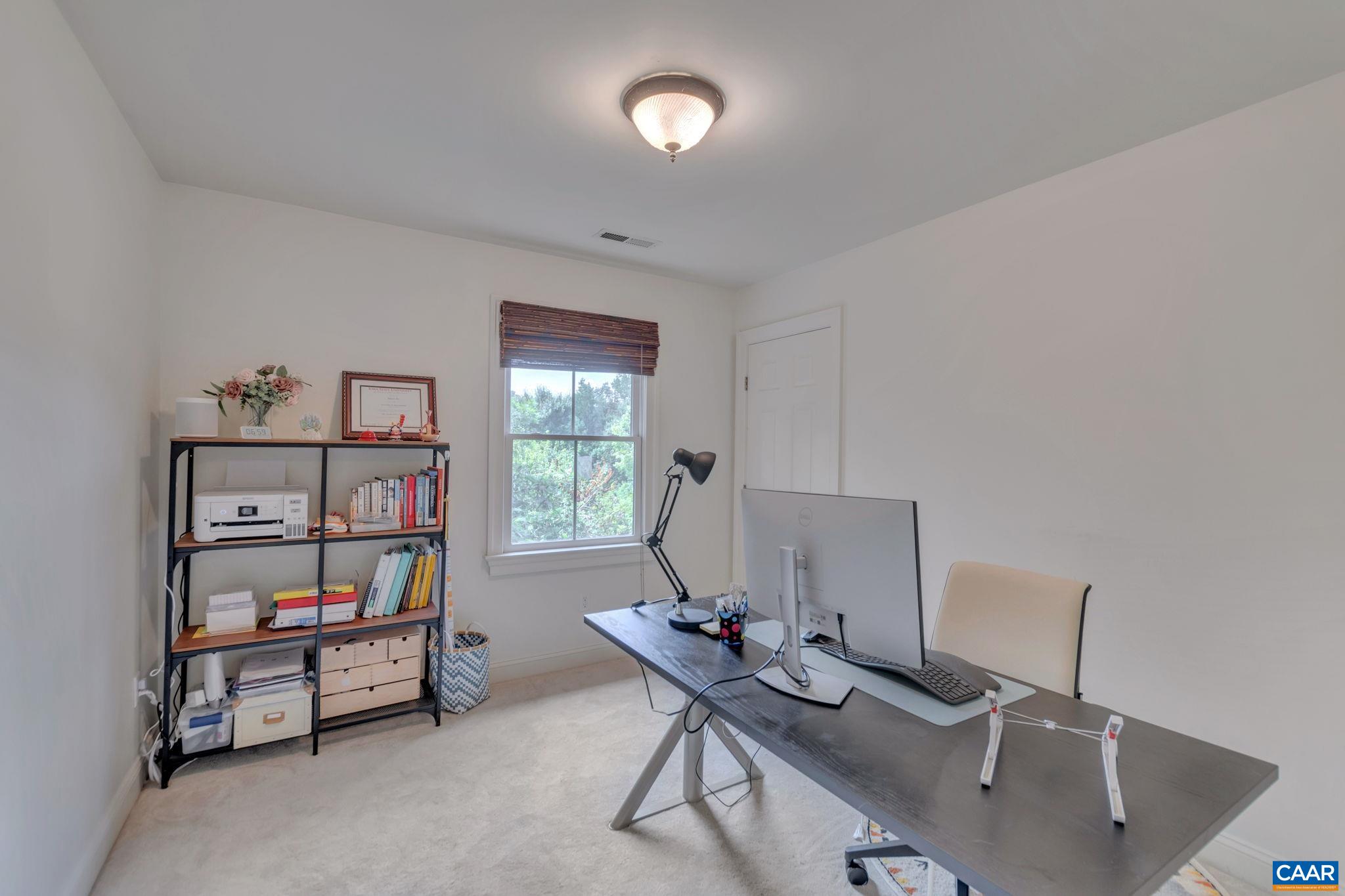 3632 VICTORIA LN