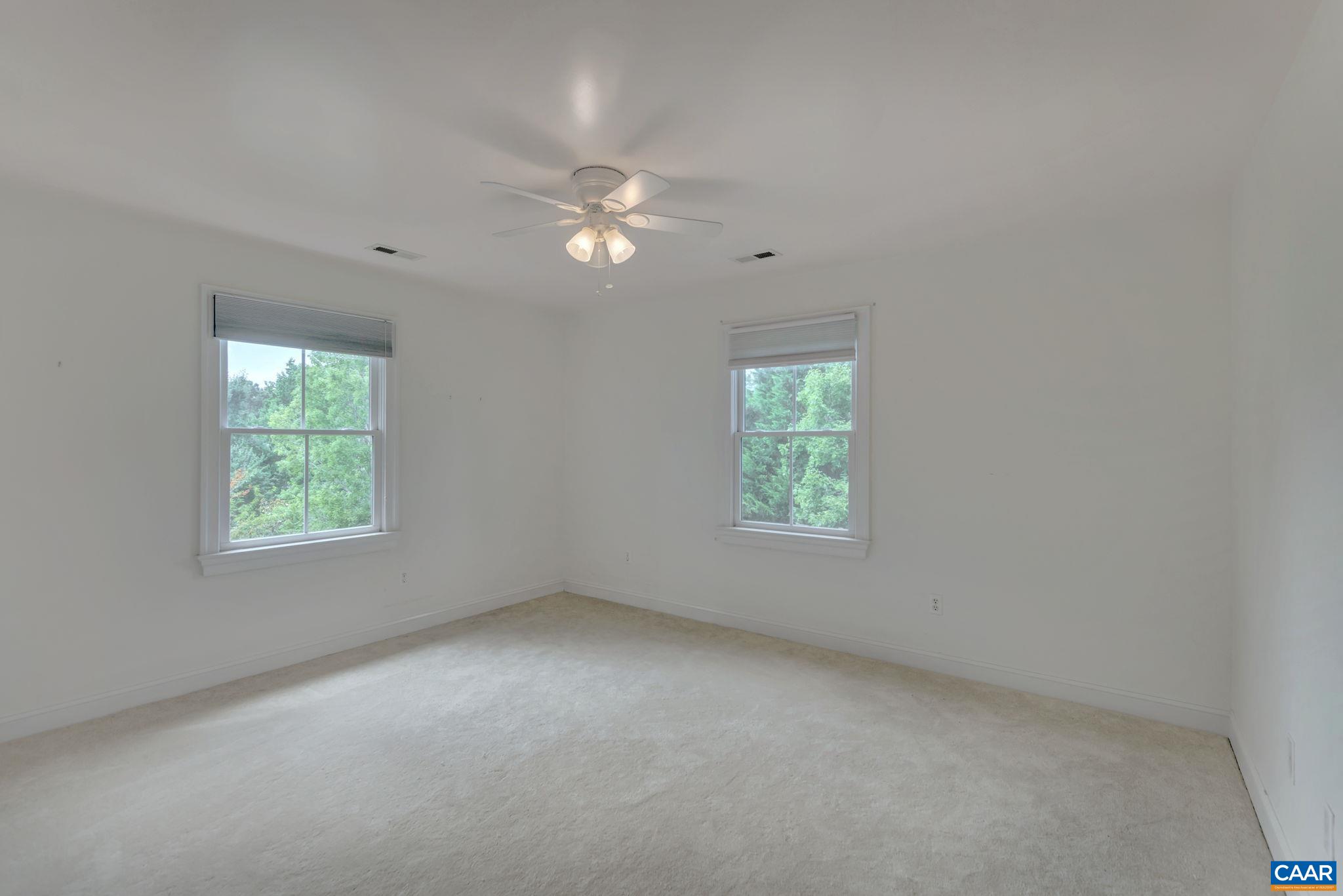 3632 VICTORIA LN