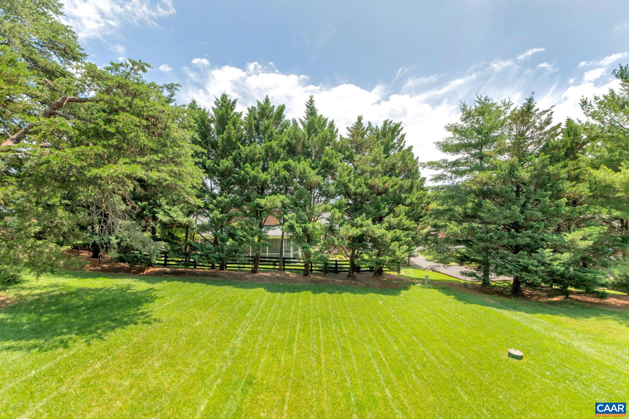 3632 VICTORIA LN