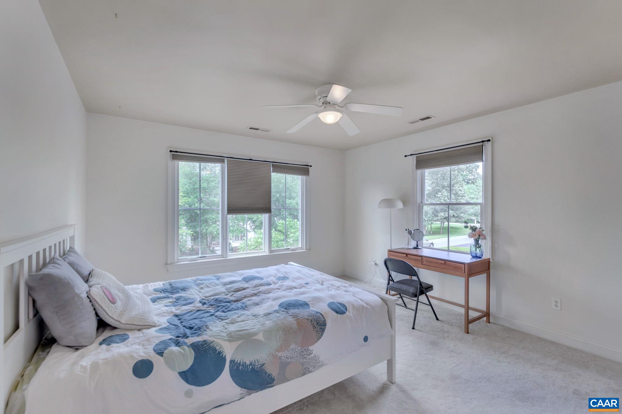 3632 VICTORIA LN