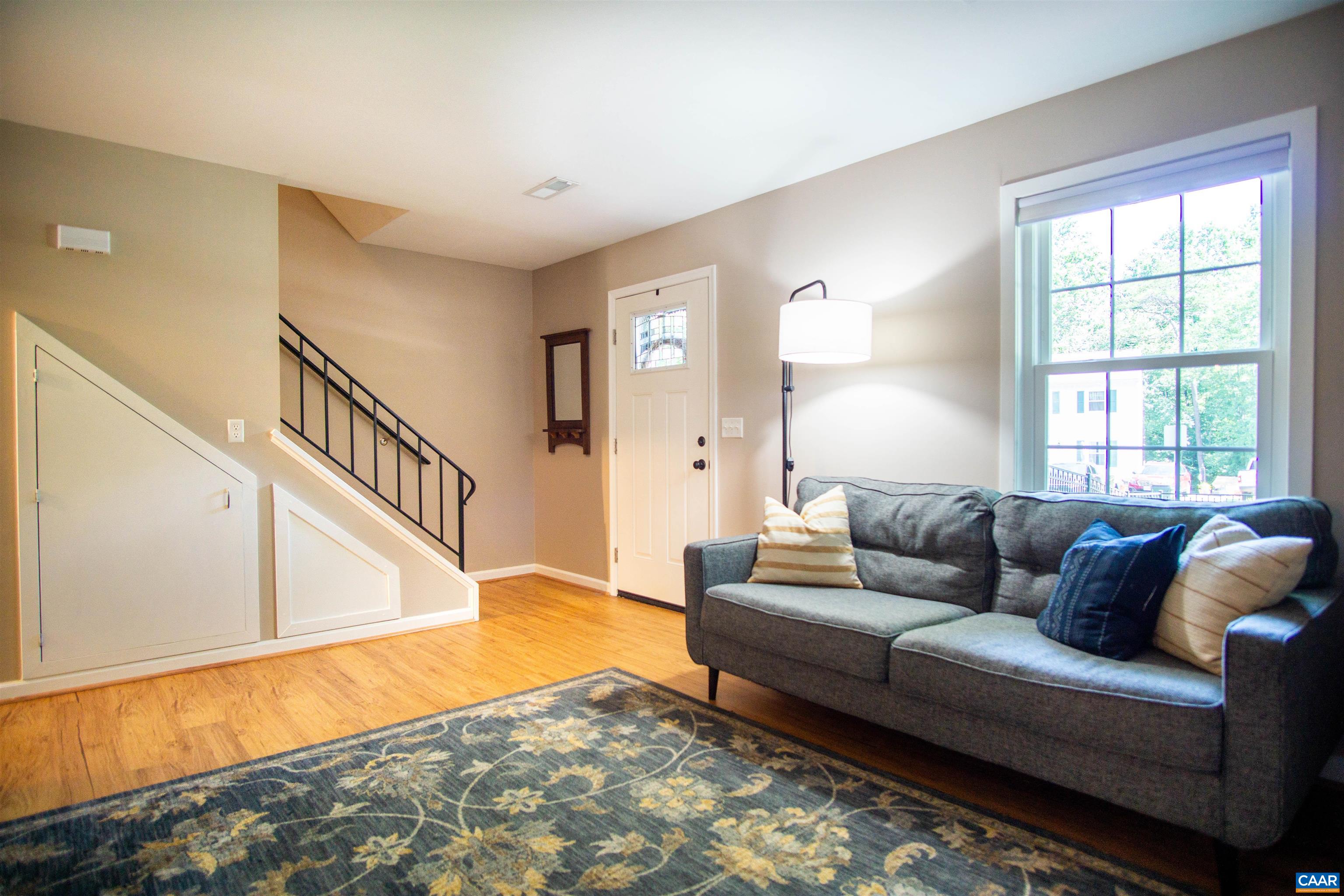 2415 WHITNEY CT
