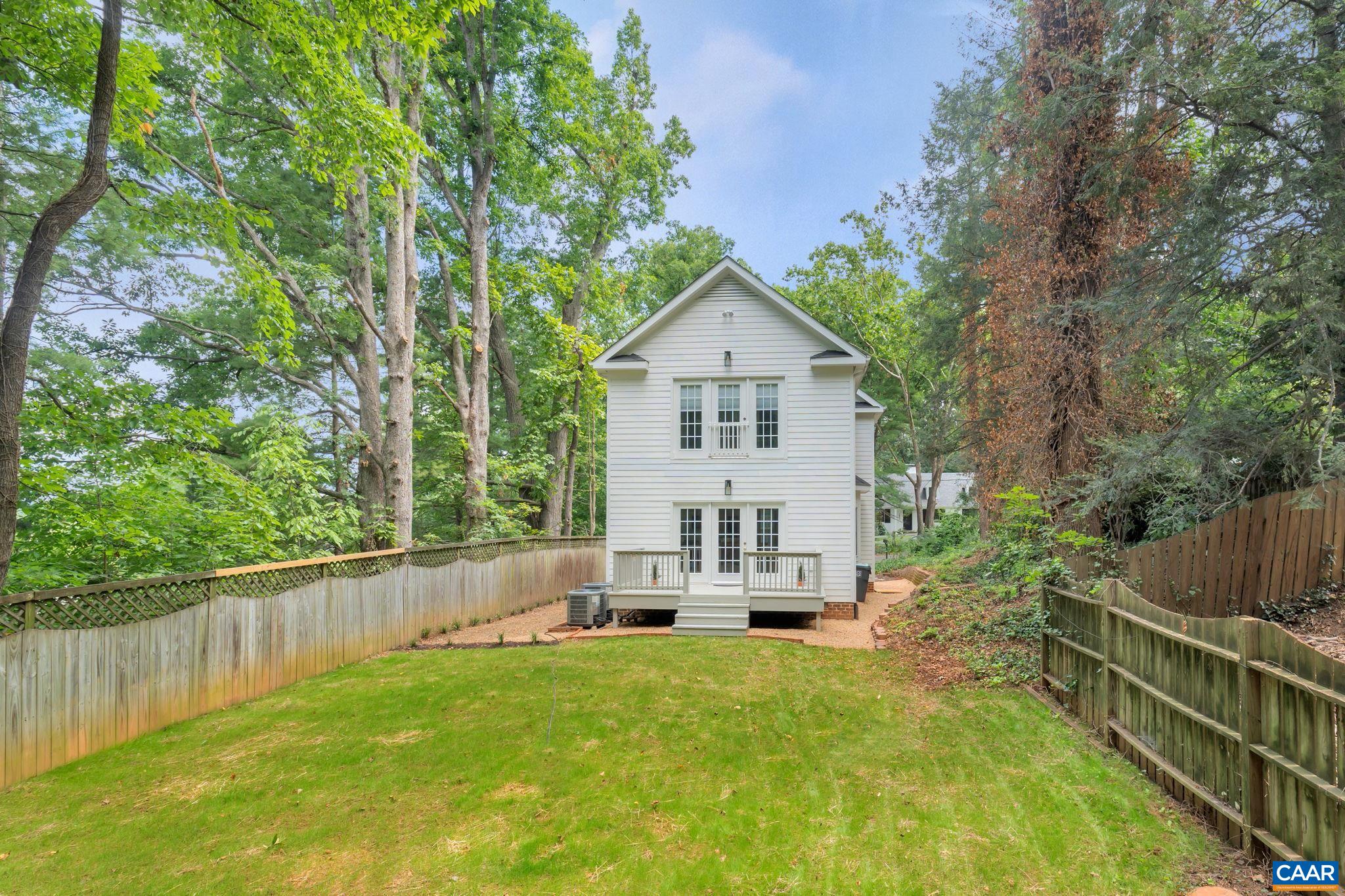 1890 WESTVIEW RD