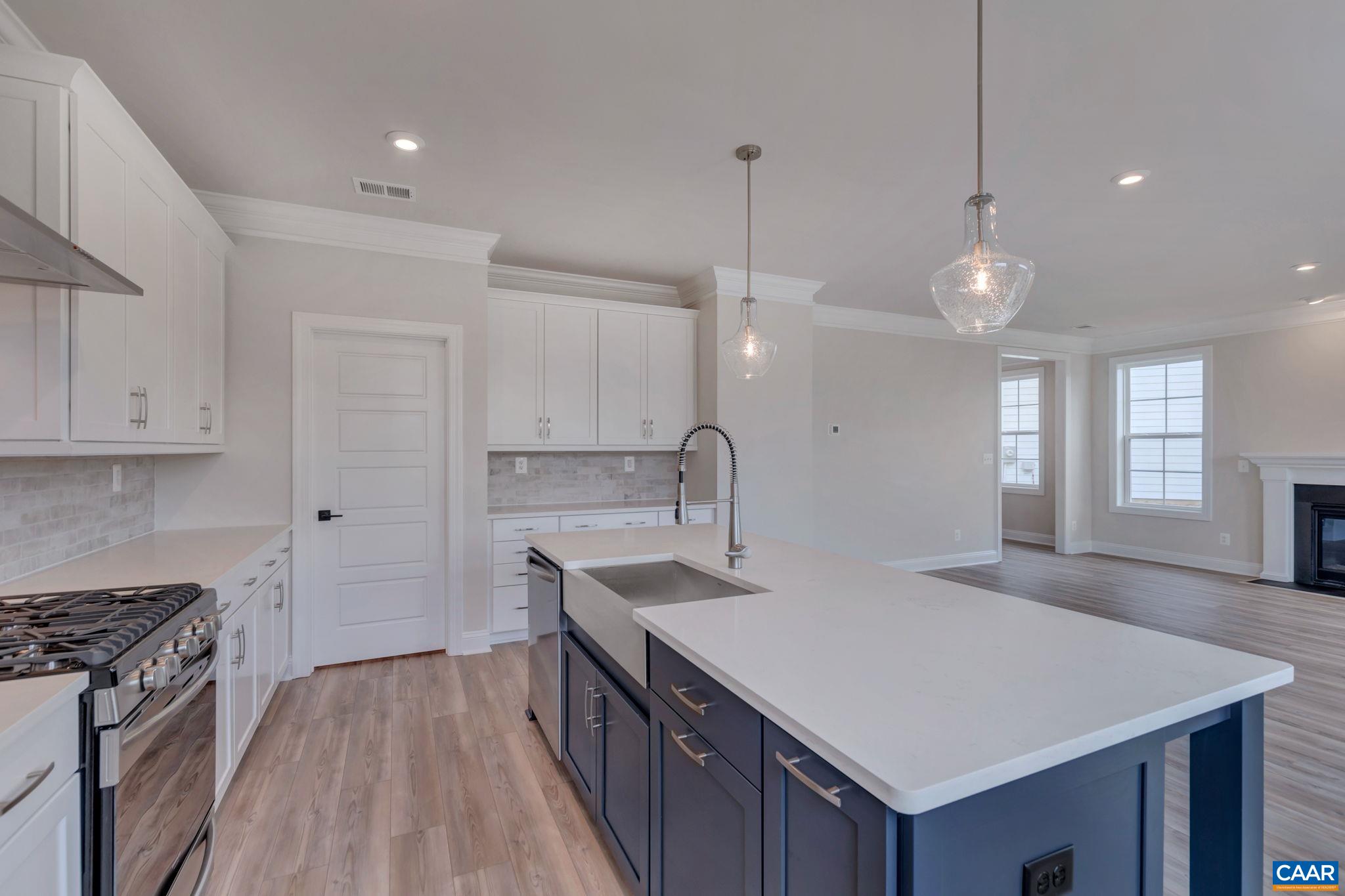 2109 DUNWOOD DR