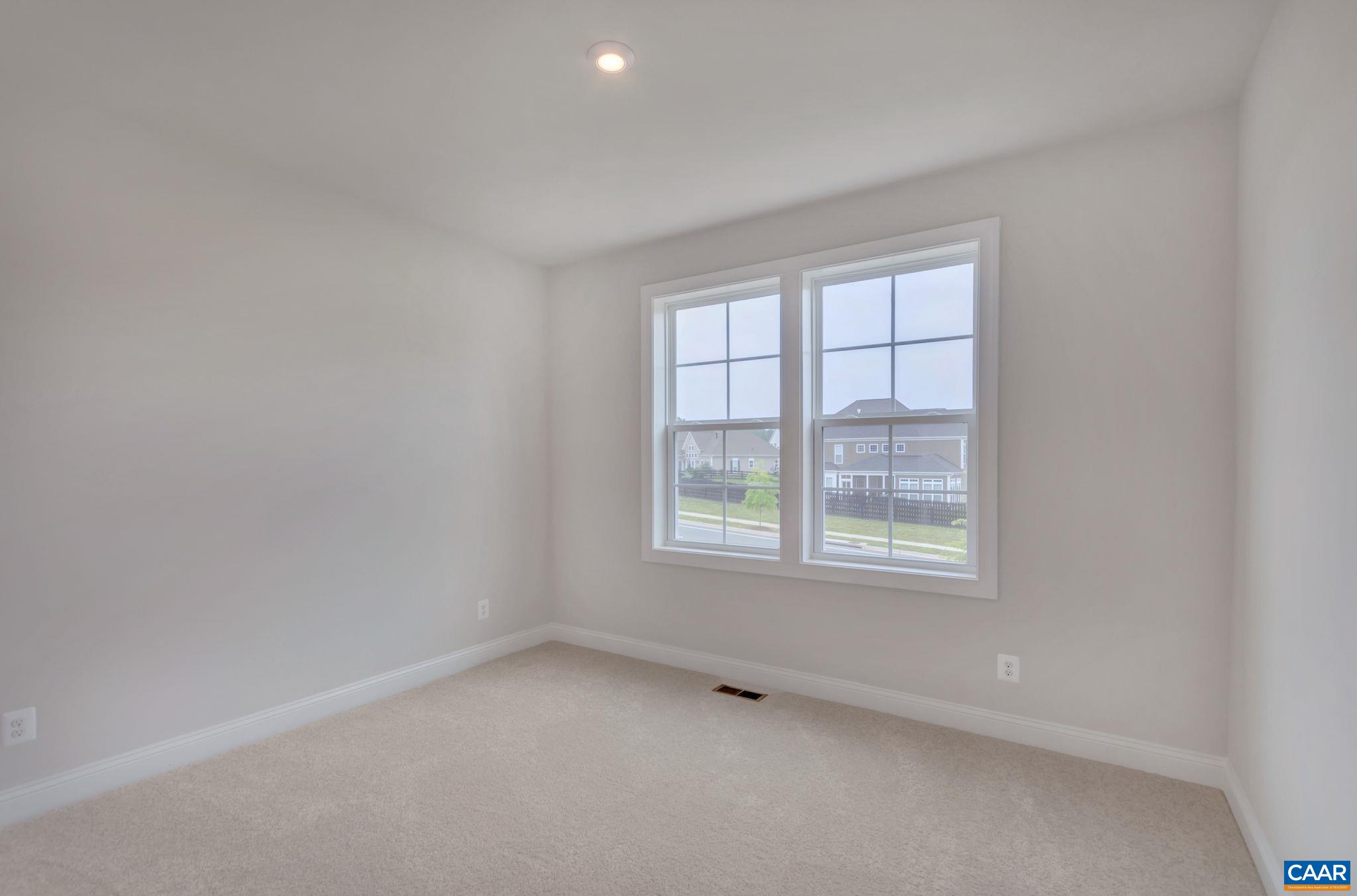 2109 DUNWOOD DR