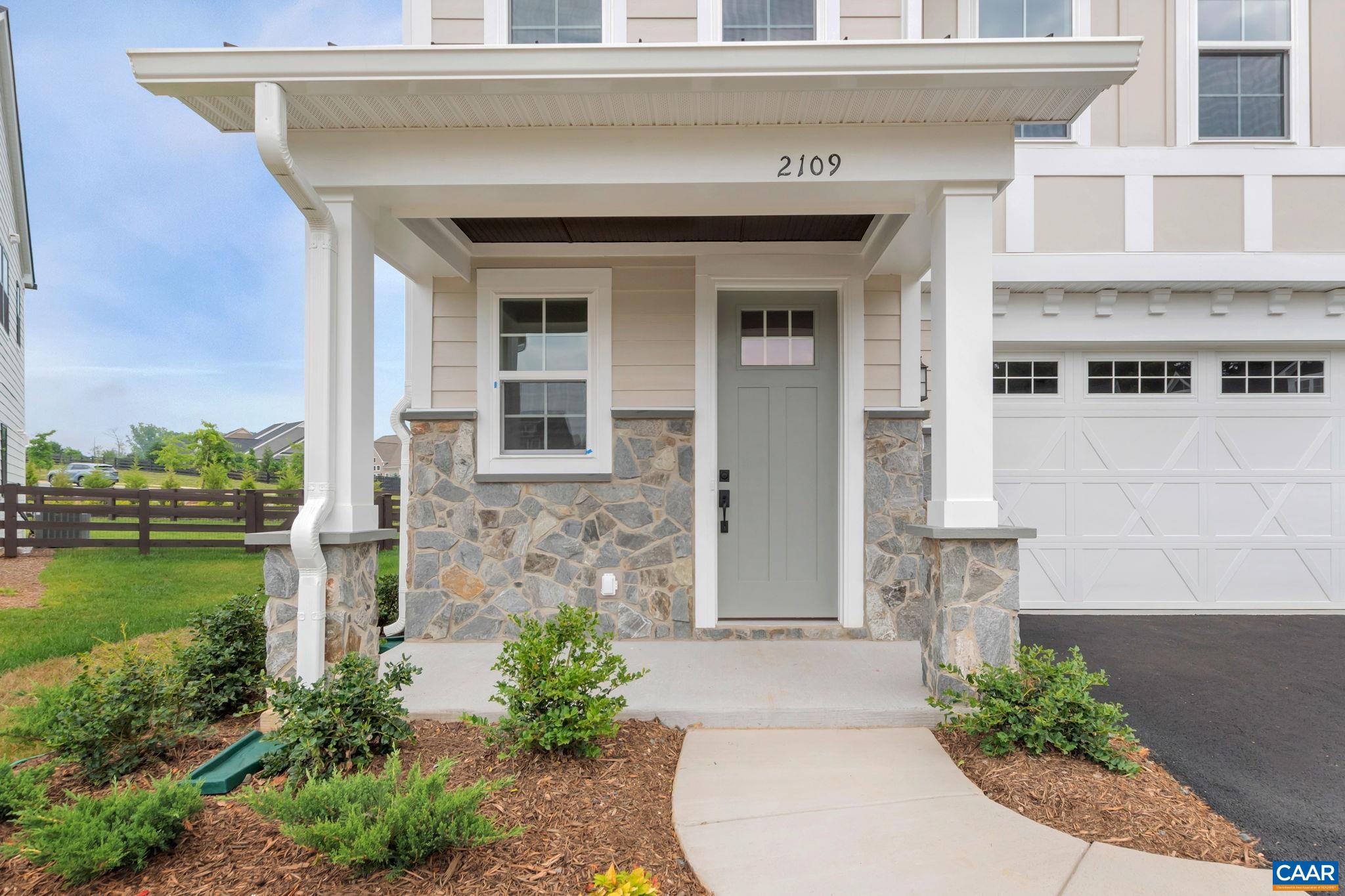 2109 DUNWOOD DR
