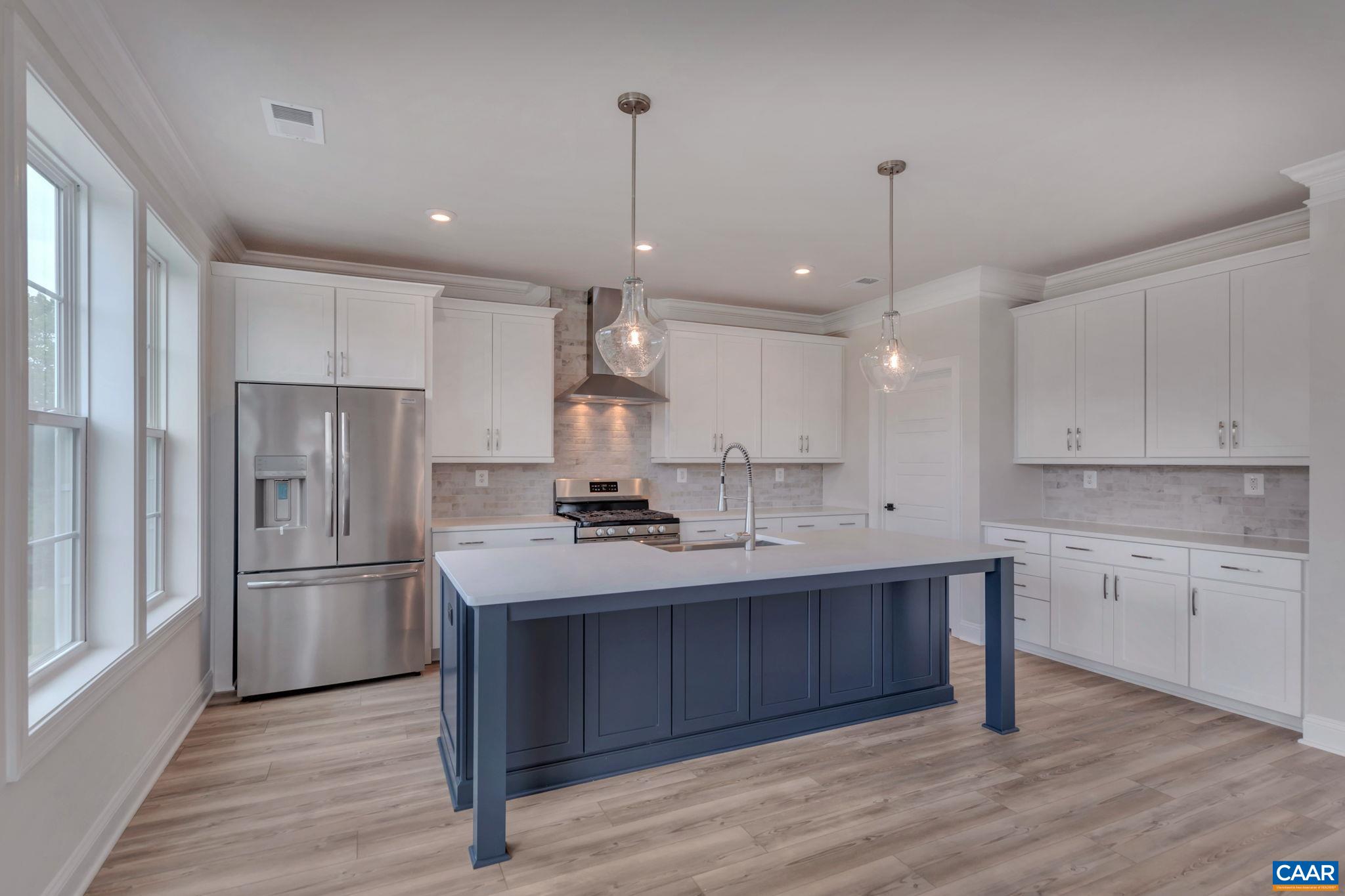 2109 DUNWOOD DR