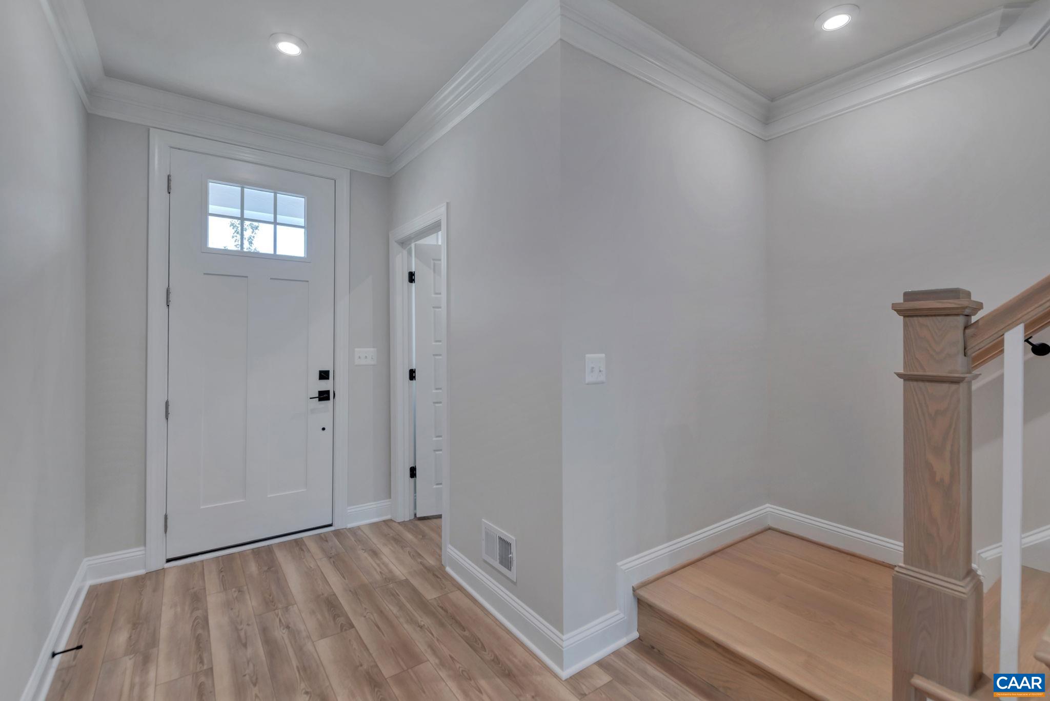 2109 DUNWOOD DR